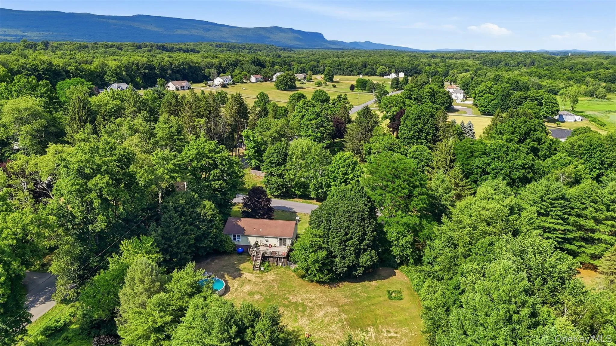 4 Riverside Drive, Shawangunk, NY, 4 Bedrooms Bedrooms, 9 Rooms Rooms,3 BathroomsBathrooms,Residential,For Rent,Riverside,0,1019939 4 Riverside Drive, Shawangunk, NY, 4 Bedrooms Bedrooms, 9 Rooms Rooms,3 BathroomsBathrooms,Residential,For Rent,Riverside,0,1019939