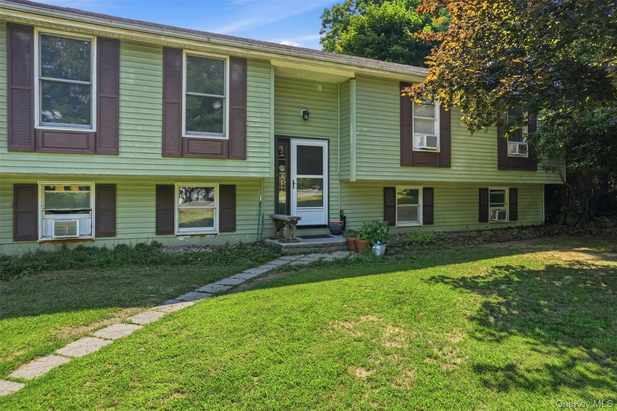 4 Riverside Drive, Shawangunk, NY, 4 Bedrooms Bedrooms, 9 Rooms Rooms,3 BathroomsBathrooms,Residential,For Rent,Riverside,0,1019939 4 Riverside Drive, Shawangunk, NY, 4 Bedrooms Bedrooms, 9 Rooms Rooms,3 BathroomsBathrooms,Residential,For Rent,Riverside,0,1019939