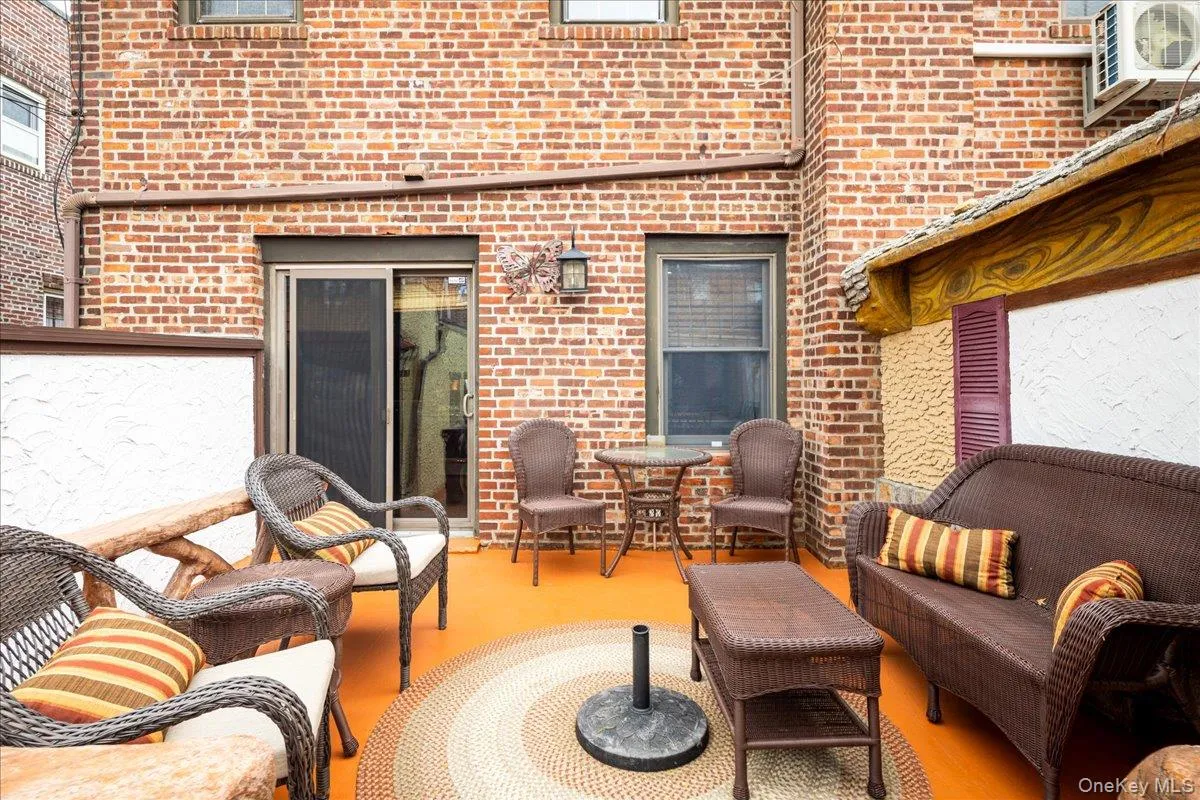 217-16 48th Avenue, New York, NY, 3 Bedrooms Bedrooms, 8 Rooms Rooms,3 BathroomsBathrooms,Residential,For Rent,48th,0,1019951 217-16 48th Avenue, New York, NY, 3 Bedrooms Bedrooms, 8 Rooms Rooms,3 BathroomsBathrooms,Residential,For Rent,48th,0,1019951