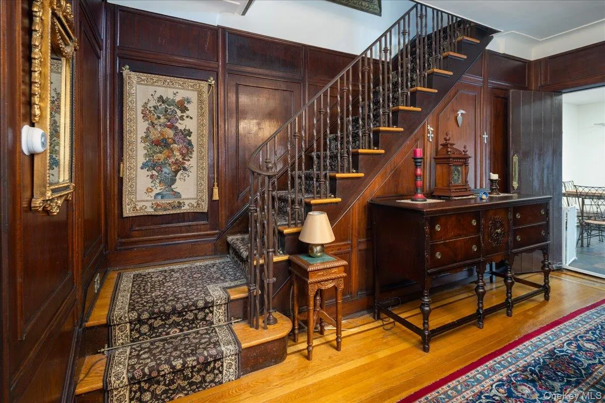 217-16 48th Avenue, New York, NY, 3 Bedrooms Bedrooms, 8 Rooms Rooms,3 BathroomsBathrooms,Residential,For Rent,48th,0,1019951 217-16 48th Avenue, New York, NY, 3 Bedrooms Bedrooms, 8 Rooms Rooms,3 BathroomsBathrooms,Residential,For Rent,48th,0,1019951