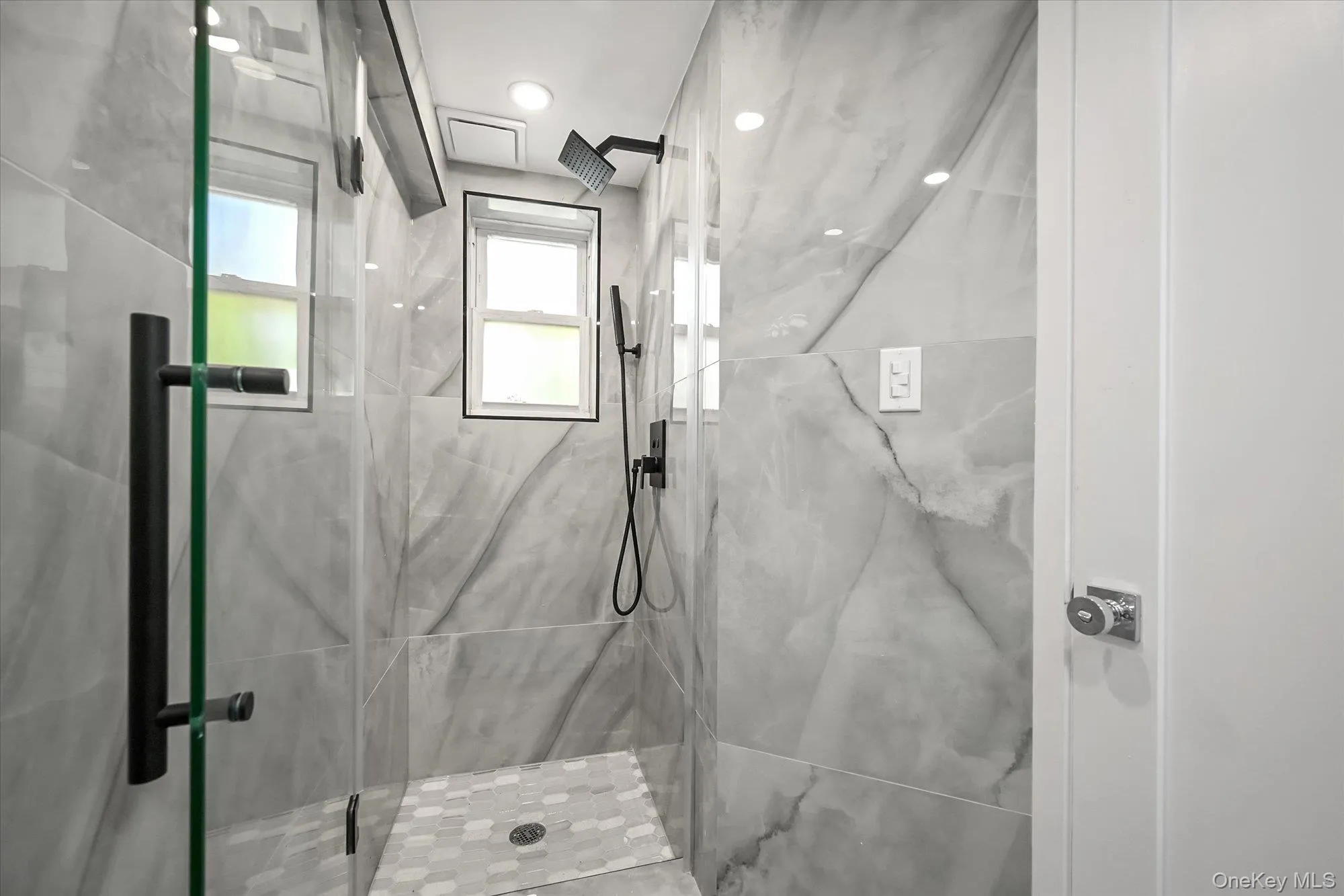 138-08 76th Avenue, New York, NY, 3 Bedrooms Bedrooms, 6 Rooms Rooms,2 BathroomsBathrooms,Residential,For Rent,76th,0,1019955 138-08 76th Avenue, New York, NY, 3 Bedrooms Bedrooms, 6 Rooms Rooms,2 BathroomsBathrooms,Residential,For Rent,76th,0,1019955