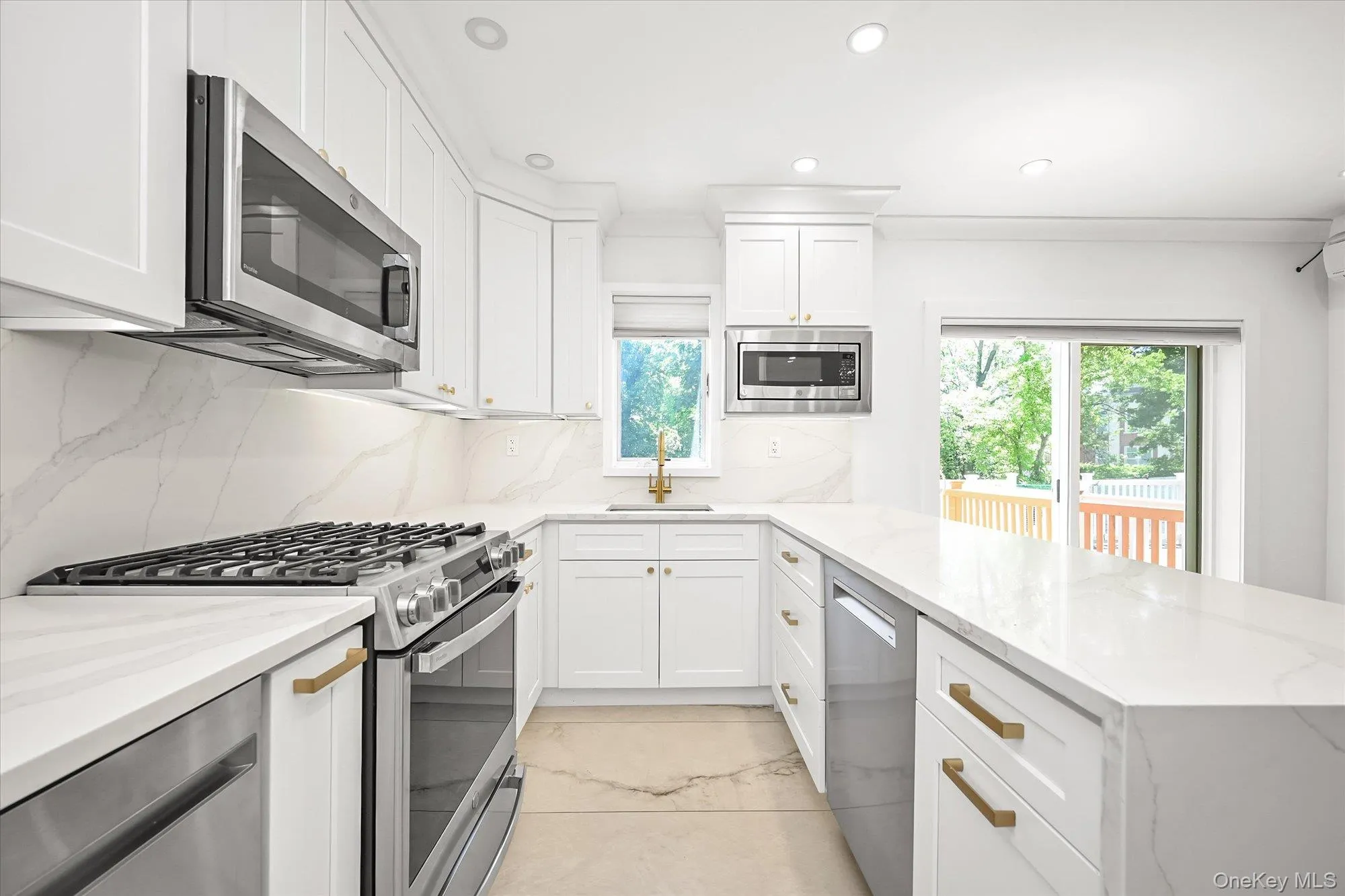138-08 76th Avenue, New York, NY, 3 Bedrooms Bedrooms, 6 Rooms Rooms,2 BathroomsBathrooms,Residential,For Rent,76th,0,1019955 138-08 76th Avenue, New York, NY, 3 Bedrooms Bedrooms, 6 Rooms Rooms,2 BathroomsBathrooms,Residential,For Rent,76th,0,1019955
