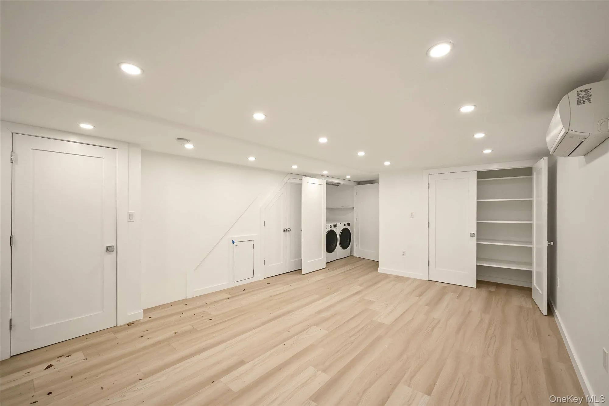138-08 76th Avenue, New York, NY, 3 Bedrooms Bedrooms, 6 Rooms Rooms,2 BathroomsBathrooms,Residential,For Rent,76th,0,1019955 138-08 76th Avenue, New York, NY, 3 Bedrooms Bedrooms, 6 Rooms Rooms,2 BathroomsBathrooms,Residential,For Rent,76th,0,1019955