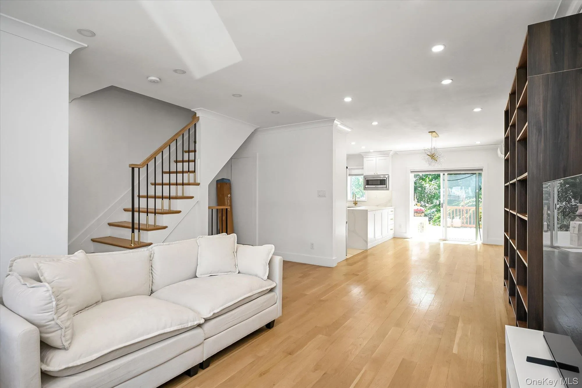 138-08 76th Avenue, New York, NY, 3 Bedrooms Bedrooms, 6 Rooms Rooms,2 BathroomsBathrooms,Residential,For Rent,76th,0,1019955 138-08 76th Avenue, New York, NY, 3 Bedrooms Bedrooms, 6 Rooms Rooms,2 BathroomsBathrooms,Residential,For Rent,76th,0,1019955