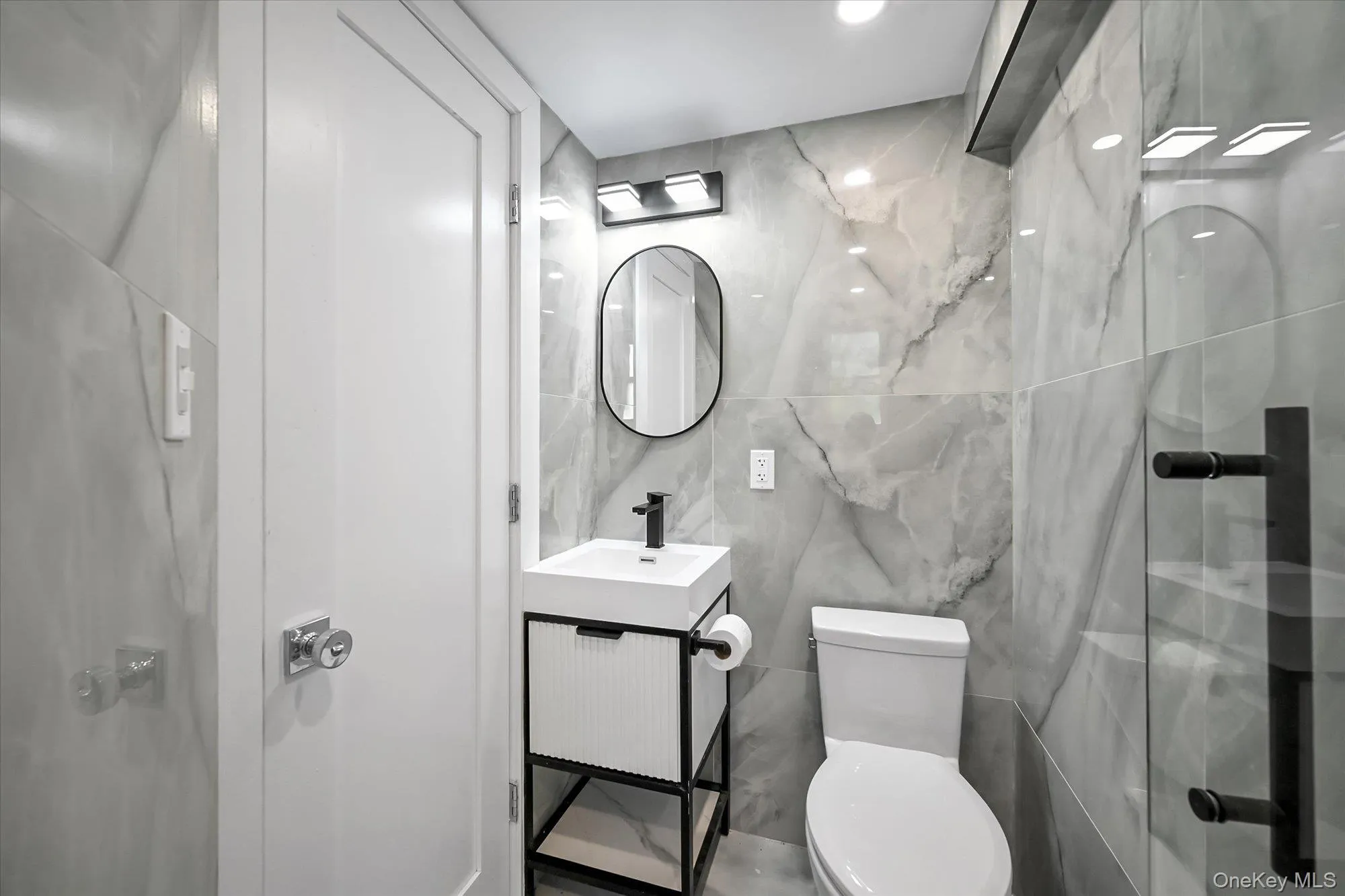 138-08 76th Avenue, New York, NY, 3 Bedrooms Bedrooms, 6 Rooms Rooms,2 BathroomsBathrooms,Residential,For Rent,76th,0,1019955 138-08 76th Avenue, New York, NY, 3 Bedrooms Bedrooms, 6 Rooms Rooms,2 BathroomsBathrooms,Residential,For Rent,76th,0,1019955