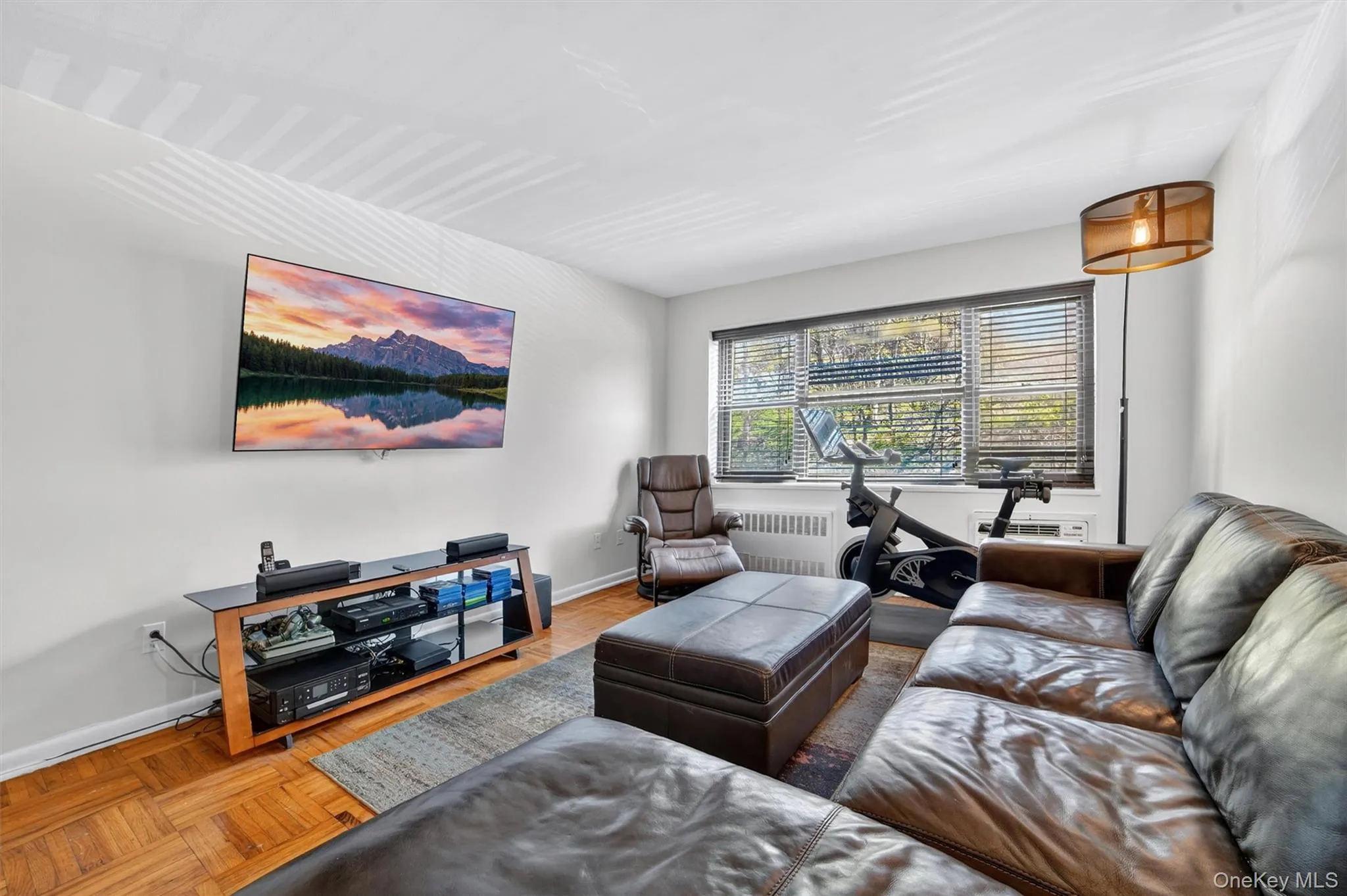 222 Broadway, Yonkers, NY, 1 Bedroom Bedrooms, 4 Rooms Rooms,1 BathroomBathrooms,Residential Lease,For Rent,Broadway,0,1019956 222 Broadway, Yonkers, NY, 1 Bedroom Bedrooms, 4 Rooms Rooms,1 BathroomBathrooms,Residential Lease,For Rent,Broadway,0,1019956