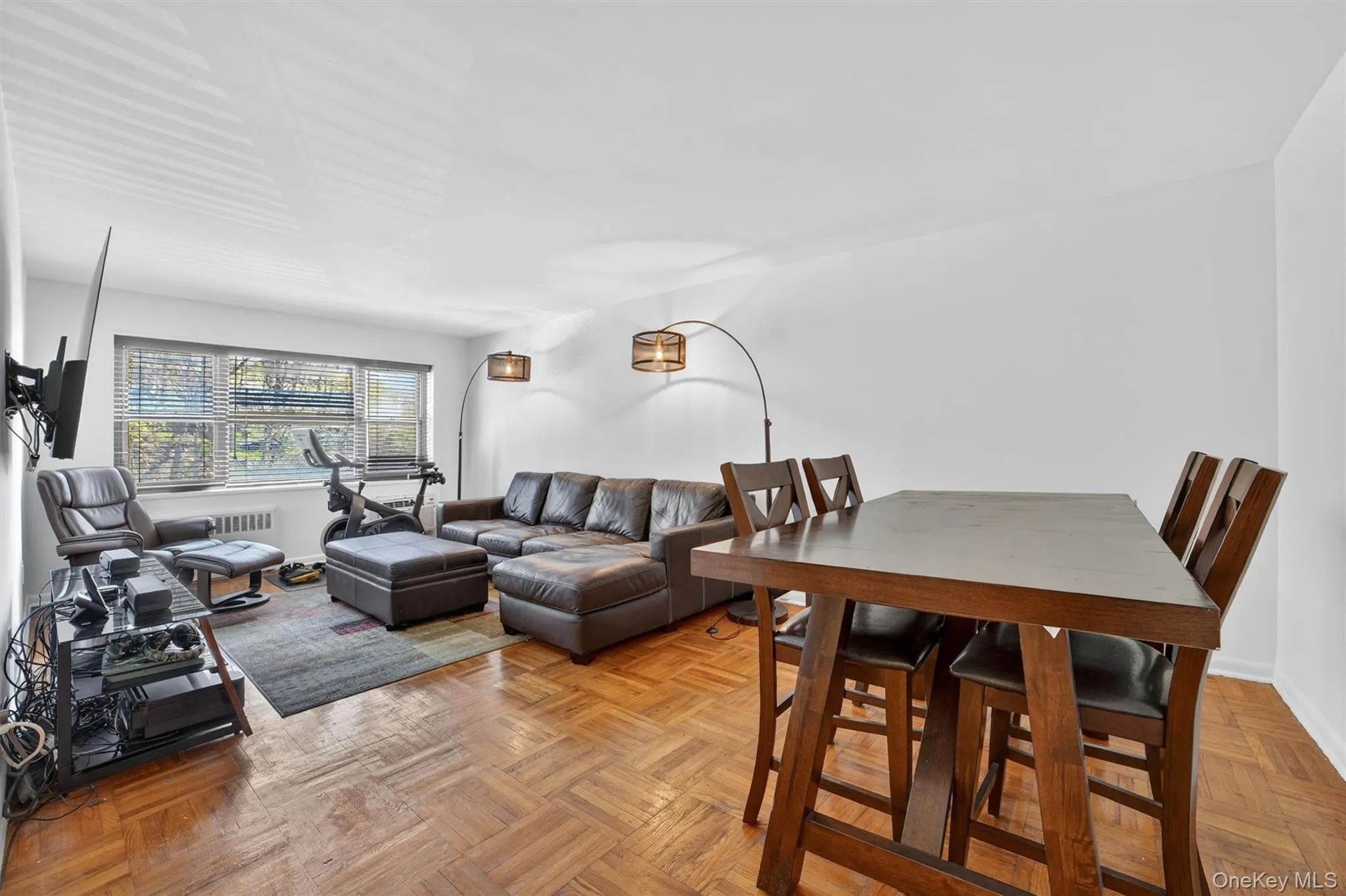222 Broadway, Yonkers, NY, 1 Bedroom Bedrooms, 4 Rooms Rooms,1 BathroomBathrooms,Residential Lease,For Rent,Broadway,0,1019956 222 Broadway, Yonkers, NY, 1 Bedroom Bedrooms, 4 Rooms Rooms,1 BathroomBathrooms,Residential Lease,For Rent,Broadway,0,1019956