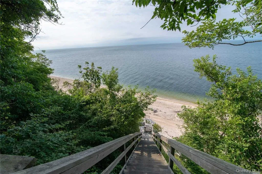 4 Pheasant Court, Riverhead, NY, 4 Bedrooms Bedrooms, 8 Rooms Rooms,2 BathroomsBathrooms,Residential,For Rent,Pheasant,0,1019957 4 Pheasant Court, Riverhead, NY, 4 Bedrooms Bedrooms, 8 Rooms Rooms,2 BathroomsBathrooms,Residential,For Rent,Pheasant,0,1019957