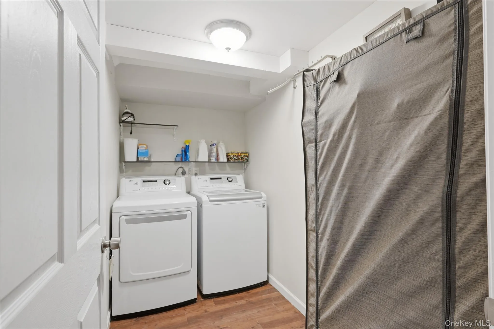 26 Garden Drive, New Windsor, NY, 3 Bedrooms Bedrooms, 8 Rooms Rooms,1 BathroomBathrooms,Residential,For Rent,Garden,0,1019959 26 Garden Drive, New Windsor, NY, 3 Bedrooms Bedrooms, 8 Rooms Rooms,1 BathroomBathrooms,Residential,For Rent,Garden,0,1019959
