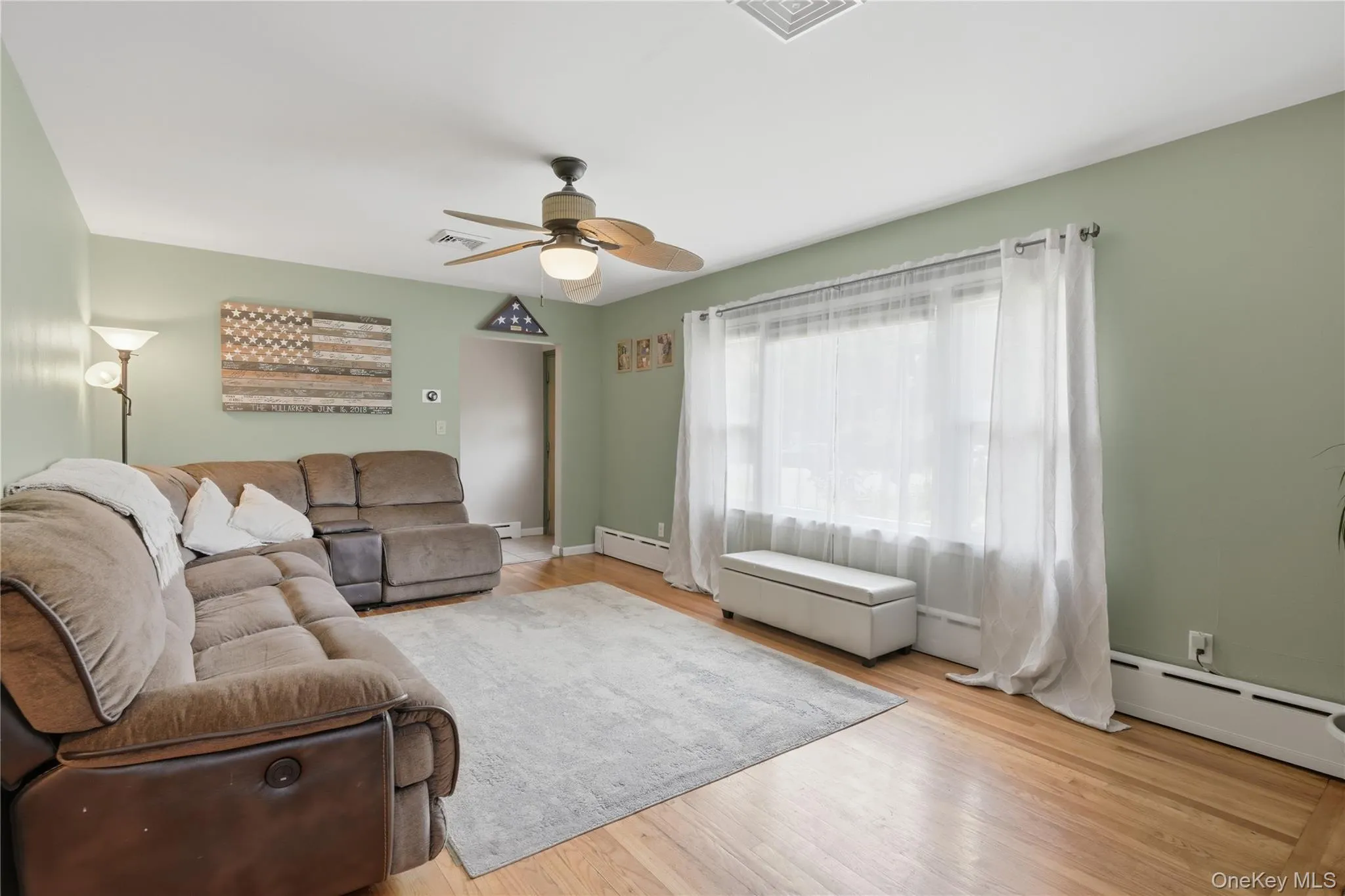 26 Garden Drive, New Windsor, NY, 3 Bedrooms Bedrooms, 8 Rooms Rooms,1 BathroomBathrooms,Residential,For Rent,Garden,0,1019959 26 Garden Drive, New Windsor, NY, 3 Bedrooms Bedrooms, 8 Rooms Rooms,1 BathroomBathrooms,Residential,For Rent,Garden,0,1019959