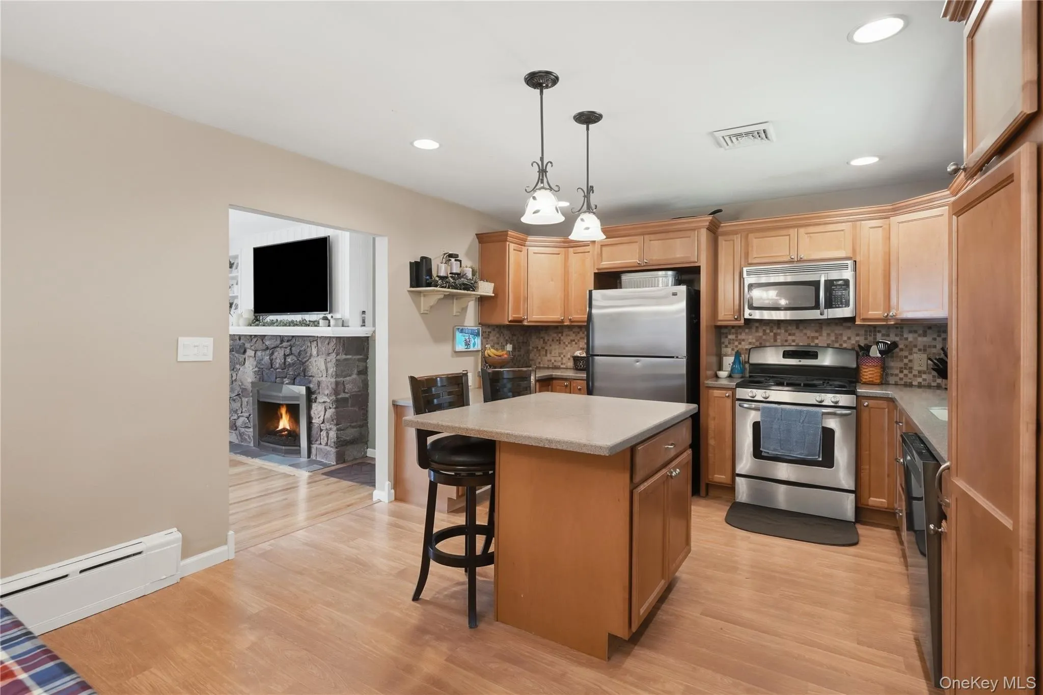 26 Garden Drive, New Windsor, NY, 3 Bedrooms Bedrooms, 8 Rooms Rooms,1 BathroomBathrooms,Residential,For Rent,Garden,0,1019959 26 Garden Drive, New Windsor, NY, 3 Bedrooms Bedrooms, 8 Rooms Rooms,1 BathroomBathrooms,Residential,For Rent,Garden,0,1019959