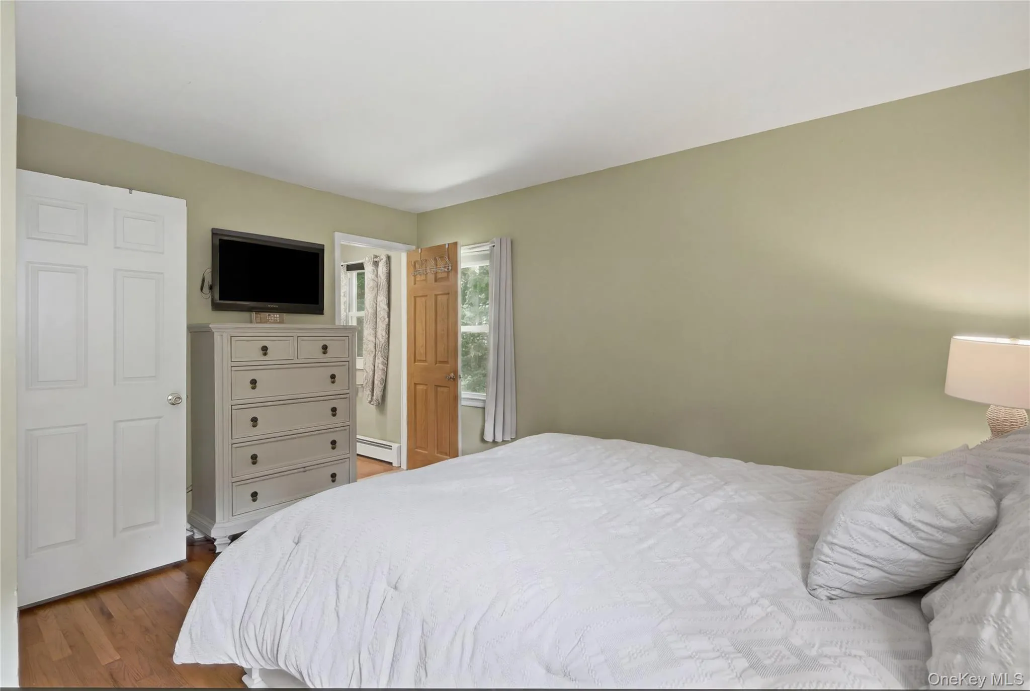 26 Garden Drive, New Windsor, NY, 3 Bedrooms Bedrooms, 8 Rooms Rooms,1 BathroomBathrooms,Residential,For Rent,Garden,0,1019959 26 Garden Drive, New Windsor, NY, 3 Bedrooms Bedrooms, 8 Rooms Rooms,1 BathroomBathrooms,Residential,For Rent,Garden,0,1019959