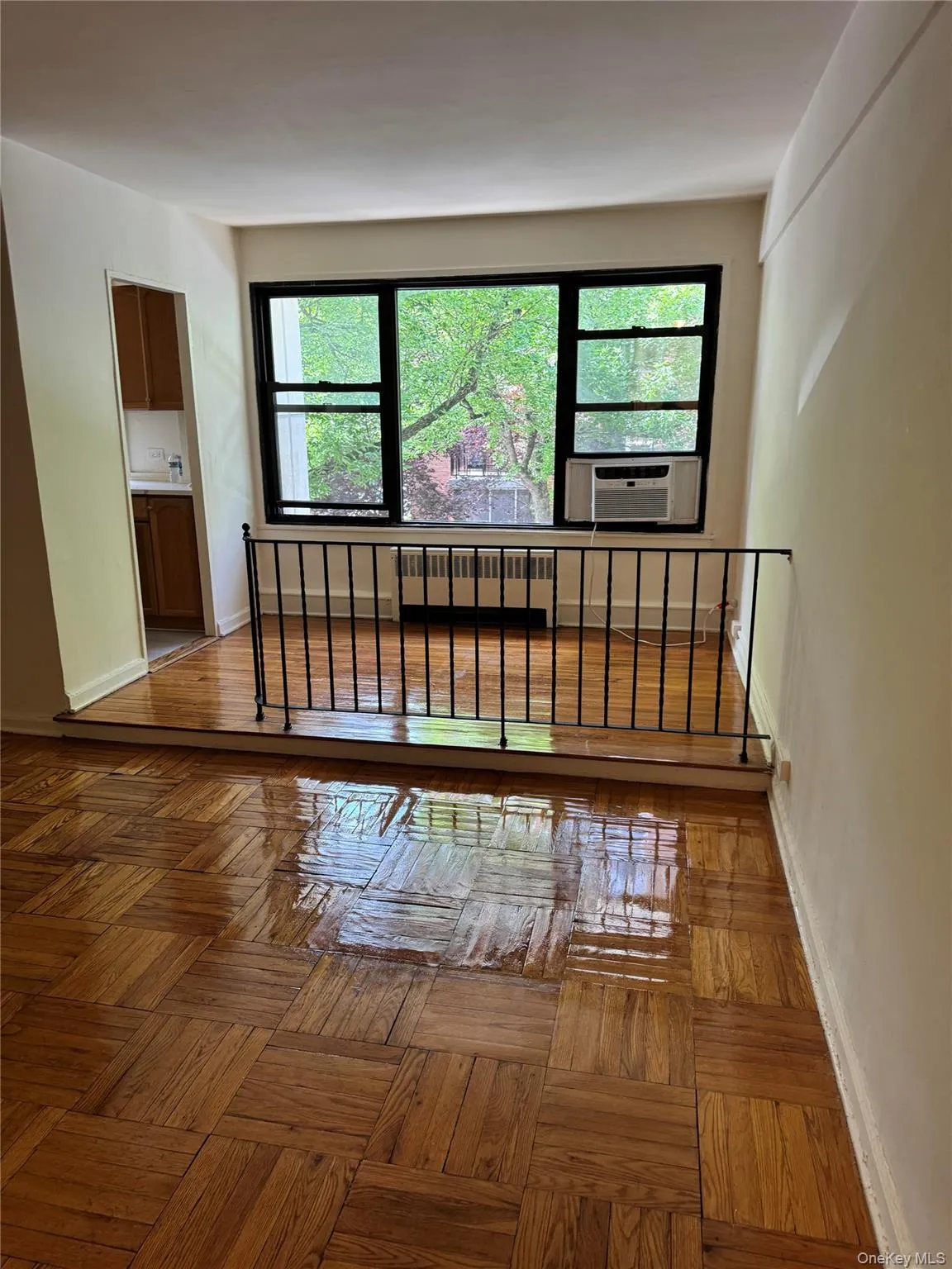 9834 63rd Drive, New York, NY, 3 Rooms Rooms,1 BathroomBathrooms,Residential,For Rent,63rd,0,1019963 9834 63rd Drive, New York, NY, 3 Rooms Rooms,1 BathroomBathrooms,Residential,For Rent,63rd,0,1019963