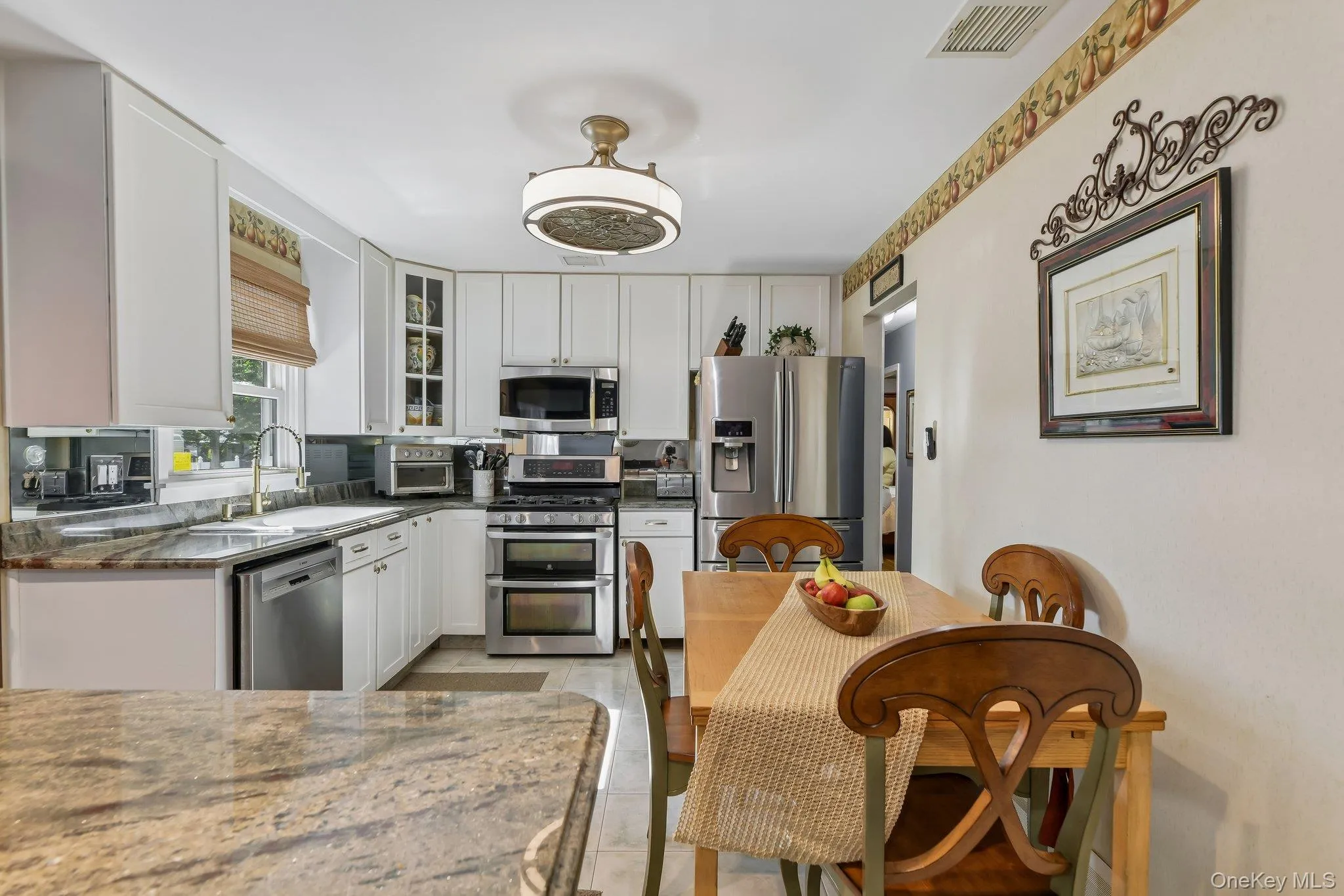 7814 Langdale Street, New York, NY, 3 Bedrooms Bedrooms, 6 Rooms Rooms,1 BathroomBathrooms,Residential,For Rent,Langdale,0,1019966 7814 Langdale Street, New York, NY, 3 Bedrooms Bedrooms, 6 Rooms Rooms,1 BathroomBathrooms,Residential,For Rent,Langdale,0,1019966