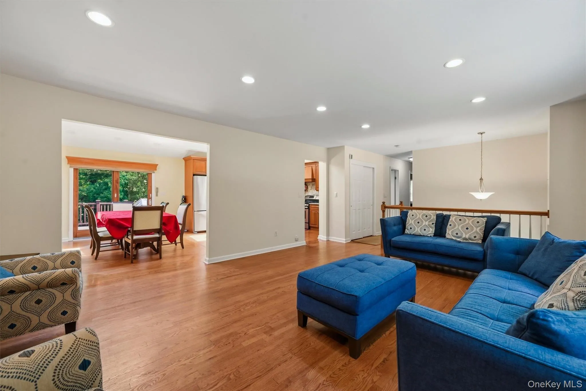 21 Arbor Lane, Clarkstown, NY, 4 Bedrooms Bedrooms, 8 Rooms Rooms,3 BathroomsBathrooms,Residential,For Rent,Arbor,0,1019969 21 Arbor Lane, Clarkstown, NY, 4 Bedrooms Bedrooms, 8 Rooms Rooms,3 BathroomsBathrooms,Residential,For Rent,Arbor,0,1019969