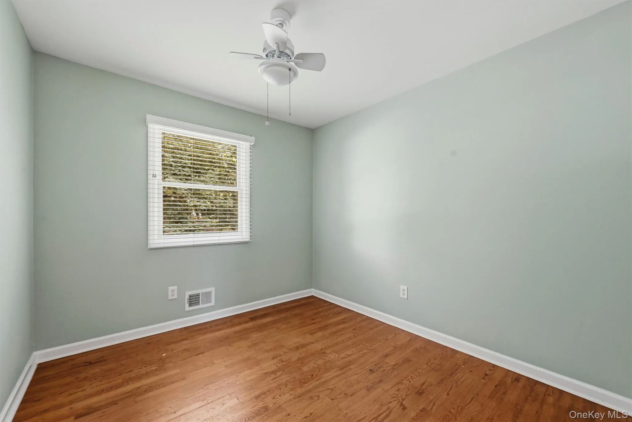 21 Arbor Lane, Clarkstown, NY, 4 Bedrooms Bedrooms, 8 Rooms Rooms,3 BathroomsBathrooms,Residential,For Rent,Arbor,0,1019969 21 Arbor Lane, Clarkstown, NY, 4 Bedrooms Bedrooms, 8 Rooms Rooms,3 BathroomsBathrooms,Residential,For Rent,Arbor,0,1019969