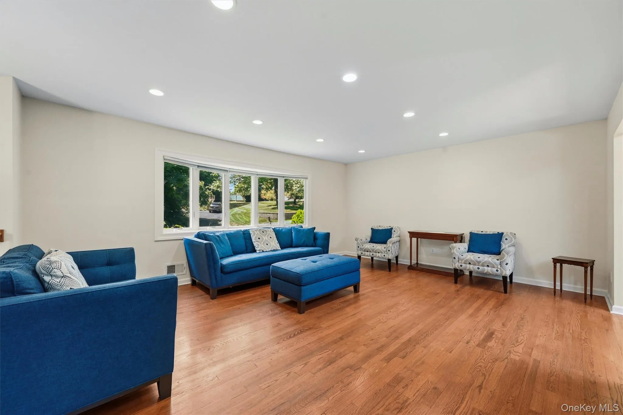 21 Arbor Lane, Clarkstown, NY, 4 Bedrooms Bedrooms, 8 Rooms Rooms,3 BathroomsBathrooms,Residential,For Rent,Arbor,0,1019969 21 Arbor Lane, Clarkstown, NY, 4 Bedrooms Bedrooms, 8 Rooms Rooms,3 BathroomsBathrooms,Residential,For Rent,Arbor,0,1019969