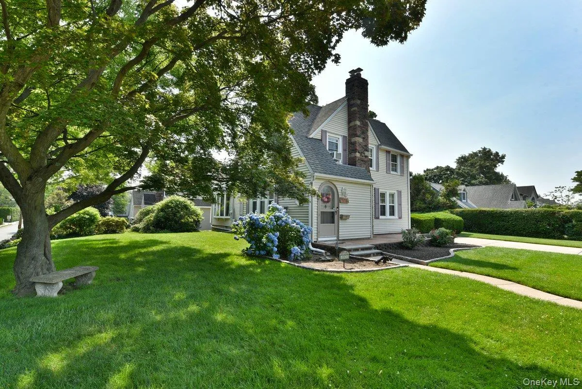 112 Cambridge Avenue, Hempstead, NY, 3 Bedrooms Bedrooms, 7 Rooms Rooms,2 BathroomsBathrooms,Residential,For Rent,Cambridge,0,1019971 112 Cambridge Avenue, Hempstead, NY, 3 Bedrooms Bedrooms, 7 Rooms Rooms,2 BathroomsBathrooms,Residential,For Rent,Cambridge,0,1019971