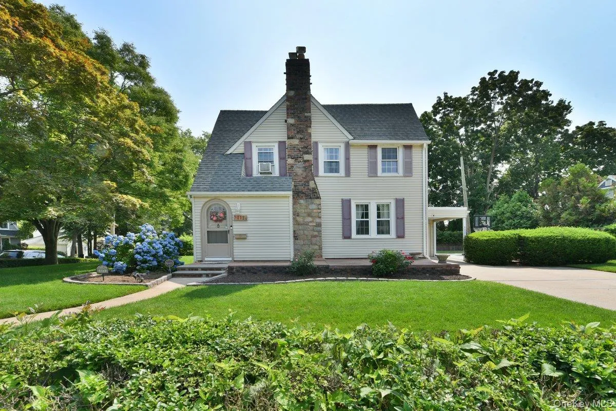 112 Cambridge Avenue, Hempstead, NY, 3 Bedrooms Bedrooms, 7 Rooms Rooms,2 BathroomsBathrooms,Residential,For Rent,Cambridge,0,1019971 112 Cambridge Avenue, Hempstead, NY, 3 Bedrooms Bedrooms, 7 Rooms Rooms,2 BathroomsBathrooms,Residential,For Rent,Cambridge,0,1019971