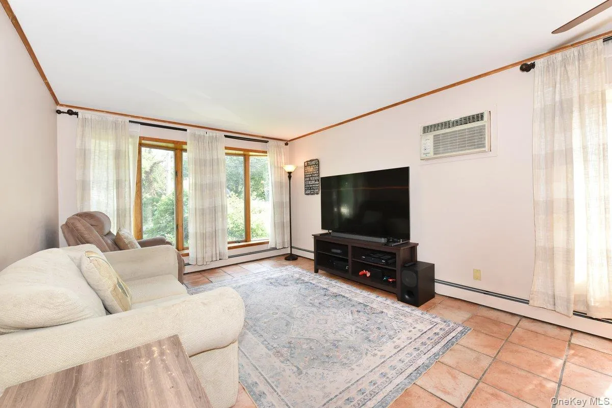 112 Cambridge Avenue, Hempstead, NY, 3 Bedrooms Bedrooms, 7 Rooms Rooms,2 BathroomsBathrooms,Residential,For Rent,Cambridge,0,1019971 112 Cambridge Avenue, Hempstead, NY, 3 Bedrooms Bedrooms, 7 Rooms Rooms,2 BathroomsBathrooms,Residential,For Rent,Cambridge,0,1019971