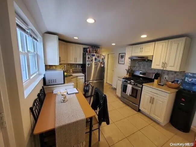 549 Fulton Street, Long Beach, NY, 1 Bedroom Bedrooms, 4 Rooms Rooms,1 BathroomBathrooms,Residential Lease,For Rent,Fulton,0,1019985 549 Fulton Street, Long Beach, NY, 1 Bedroom Bedrooms, 4 Rooms Rooms,1 BathroomBathrooms,Residential Lease,For Rent,Fulton,0,1019985