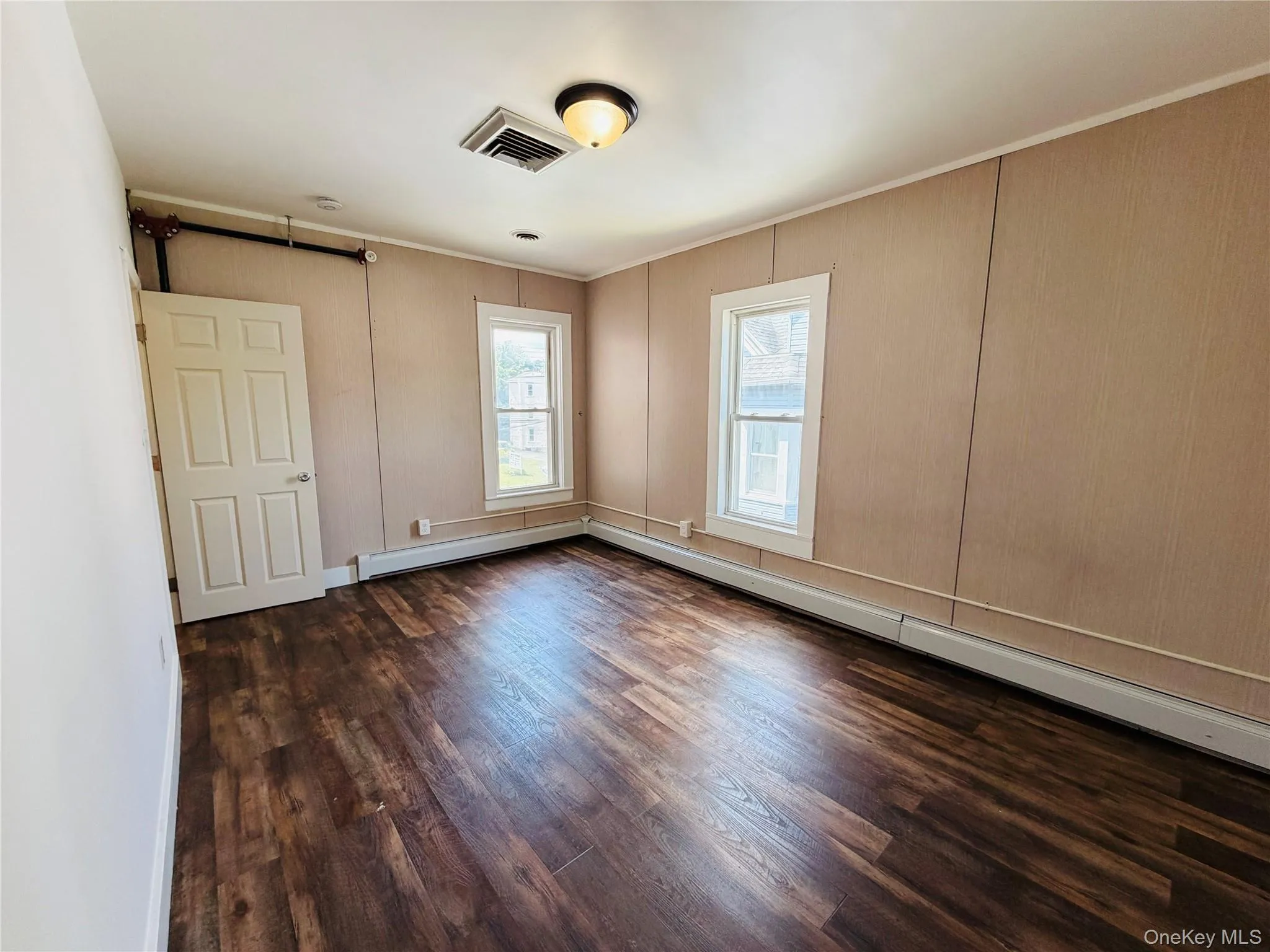 125 Wickham Avenue, Middletown, NY, 2 Bedrooms Bedrooms, 6 Rooms Rooms,1 BathroomBathrooms,Residential Lease,For Rent,Wickham,0,1019987 125 Wickham Avenue, Middletown, NY, 2 Bedrooms Bedrooms, 6 Rooms Rooms,1 BathroomBathrooms,Residential Lease,For Rent,Wickham,0,1019987