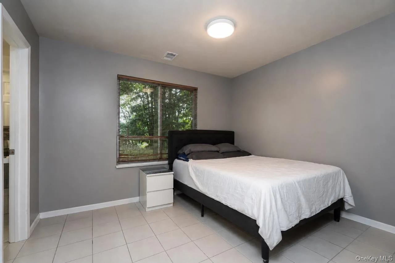64 Amanda Court, New York, NY, 4 Bedrooms Bedrooms, 10 Rooms Rooms,3 BathroomsBathrooms,Residential,For Rent,Amanda,0,1019988 64 Amanda Court, New York, NY, 4 Bedrooms Bedrooms, 10 Rooms Rooms,3 BathroomsBathrooms,Residential,For Rent,Amanda,0,1019988