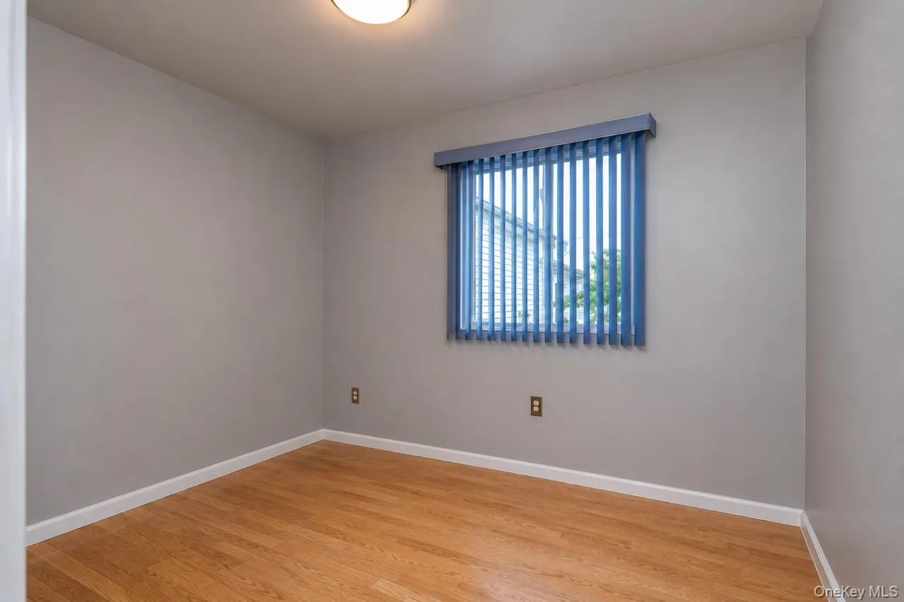 64 Amanda Court, New York, NY, 4 Bedrooms Bedrooms, 10 Rooms Rooms,3 BathroomsBathrooms,Residential,For Rent,Amanda,0,1019988 64 Amanda Court, New York, NY, 4 Bedrooms Bedrooms, 10 Rooms Rooms,3 BathroomsBathrooms,Residential,For Rent,Amanda,0,1019988