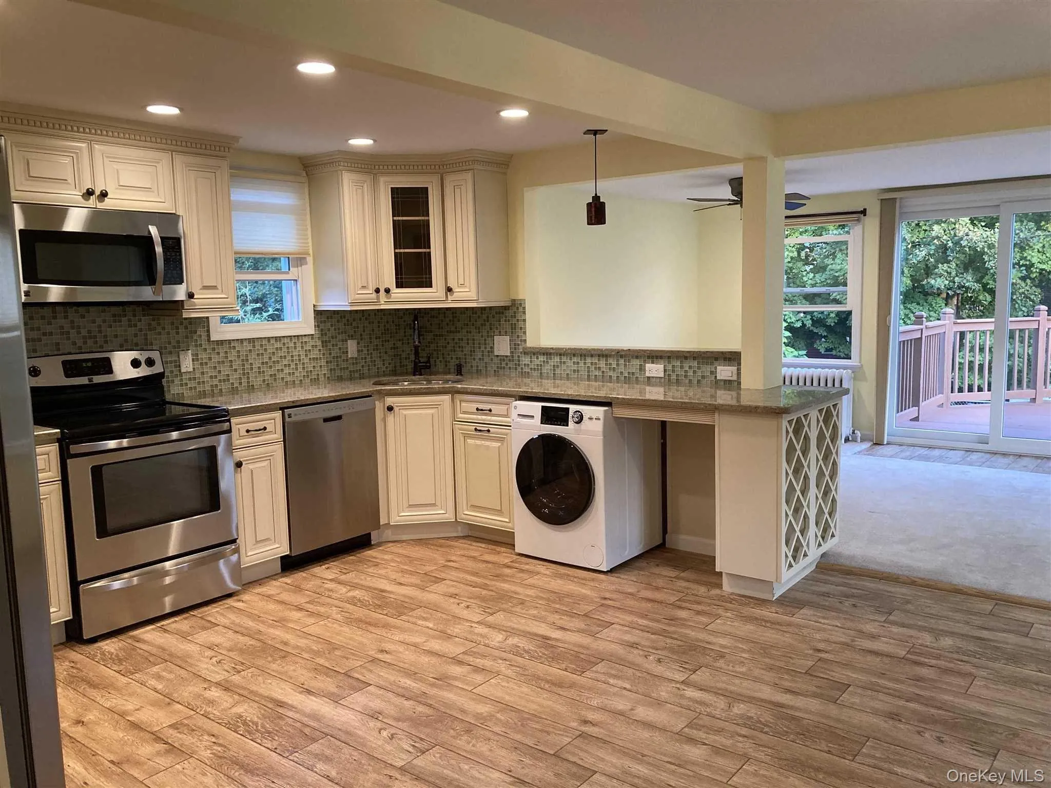 Kitchen open to the family room Kitchen open to the family room