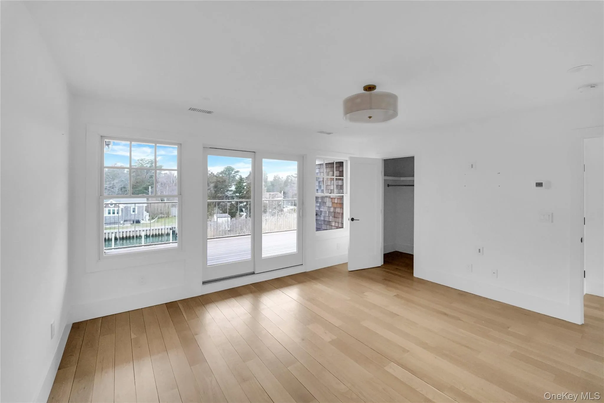68 Foster Avenue, Southampton, NY, 1 Bedroom Bedrooms, 4 Rooms Rooms,1 BathroomBathrooms,Residential,For Rent,Foster,0,1019995 68 Foster Avenue, Southampton, NY, 1 Bedroom Bedrooms, 4 Rooms Rooms,1 BathroomBathrooms,Residential,For Rent,Foster,0,1019995