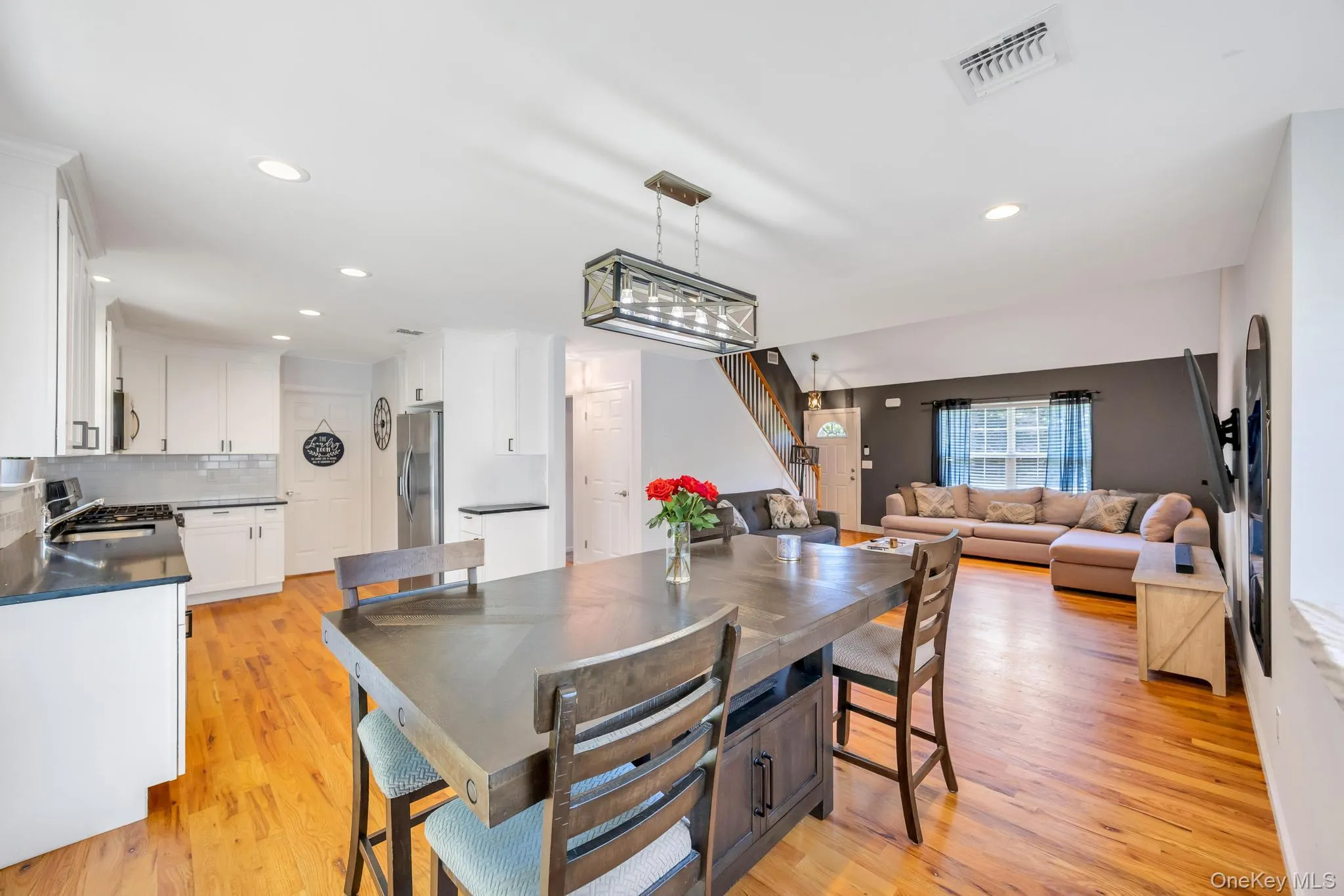 5 The Green, Brookhaven, NY, 3 Bedrooms Bedrooms, 7 Rooms Rooms,2 BathroomsBathrooms,Residential,For Rent,The,0,1019996 5 The Green, Brookhaven, NY, 3 Bedrooms Bedrooms, 7 Rooms Rooms,2 BathroomsBathrooms,Residential,For Rent,The,0,1019996