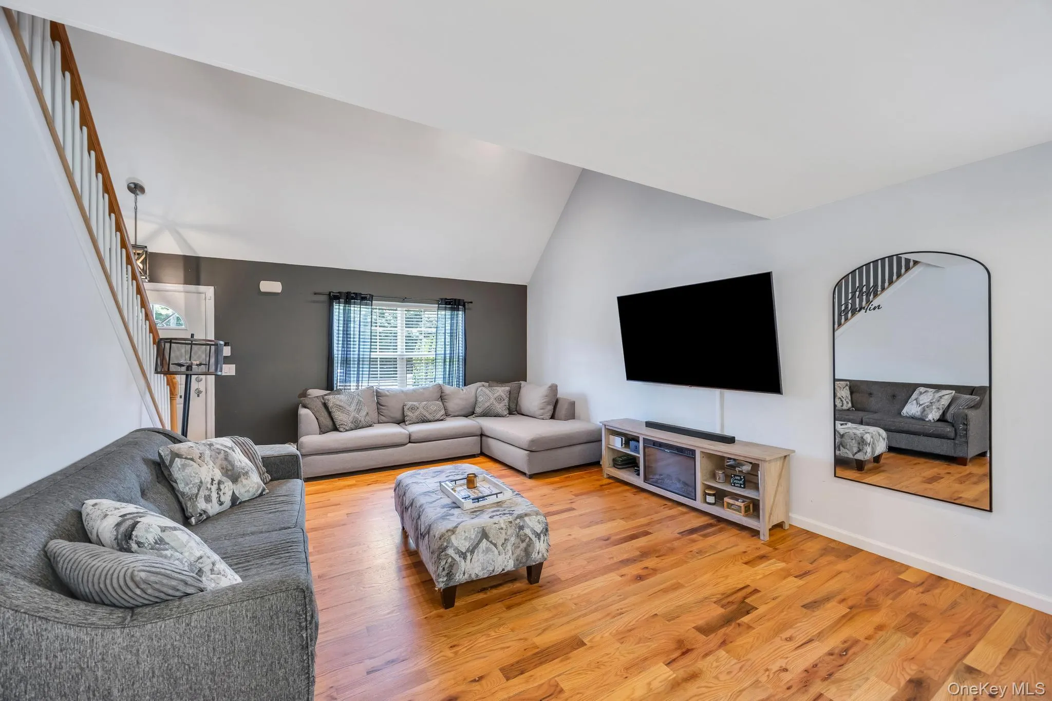 5 The Green, Brookhaven, NY, 3 Bedrooms Bedrooms, 7 Rooms Rooms,2 BathroomsBathrooms,Residential,For Rent,The,0,1019996 5 The Green, Brookhaven, NY, 3 Bedrooms Bedrooms, 7 Rooms Rooms,2 BathroomsBathrooms,Residential,For Rent,The,0,1019996