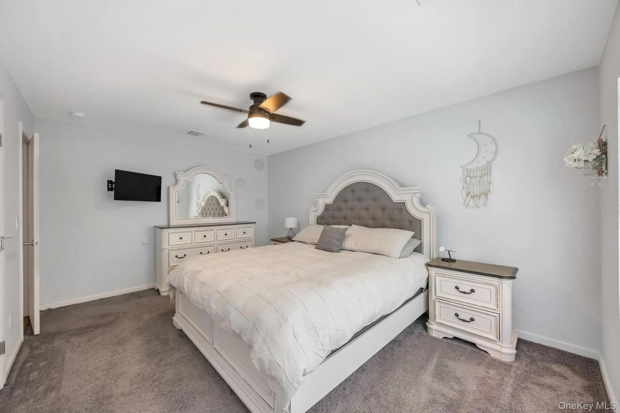 5 The Green, Brookhaven, NY, 3 Bedrooms Bedrooms, 7 Rooms Rooms,2 BathroomsBathrooms,Residential,For Rent,The,0,1019996 5 The Green, Brookhaven, NY, 3 Bedrooms Bedrooms, 7 Rooms Rooms,2 BathroomsBathrooms,Residential,For Rent,The,0,1019996