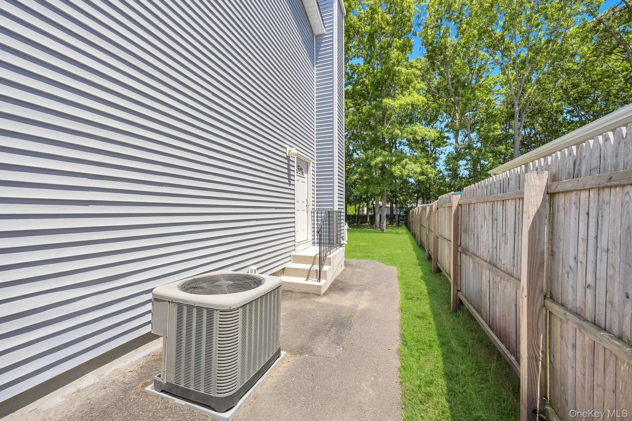 5 The Green, Brookhaven, NY, 3 Bedrooms Bedrooms, 7 Rooms Rooms,2 BathroomsBathrooms,Residential,For Rent,The,0,1019996 5 The Green, Brookhaven, NY, 3 Bedrooms Bedrooms, 7 Rooms Rooms,2 BathroomsBathrooms,Residential,For Rent,The,0,1019996