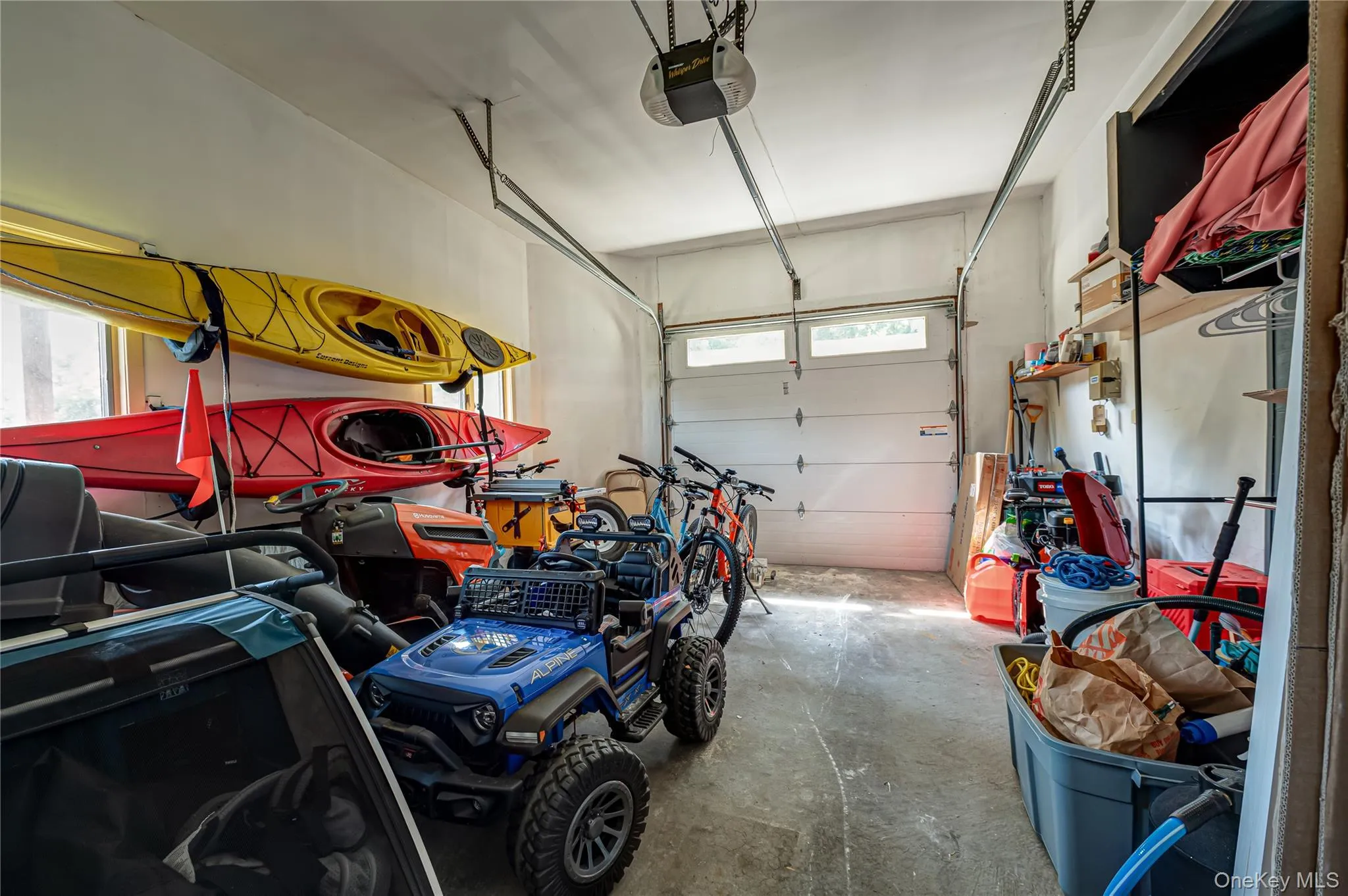1 car attached garage 1 car attached garage