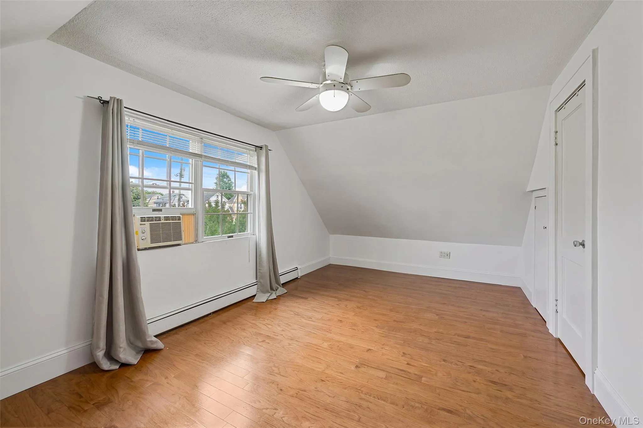 612 Hughes Street, Hempstead, NY, 3 Bedrooms Bedrooms, 8 Rooms Rooms,1 BathroomBathrooms,Residential,For Rent,Hughes,0,1020000 612 Hughes Street, Hempstead, NY, 3 Bedrooms Bedrooms, 8 Rooms Rooms,1 BathroomBathrooms,Residential,For Rent,Hughes,0,1020000