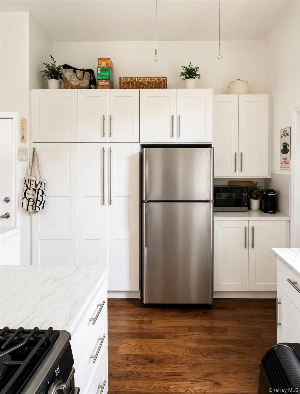 2317 38th Street, New York, NY, 2 Bedrooms Bedrooms, 4 Rooms Rooms,1 BathroomBathrooms,Residential Lease,For Rent,38th,0,1020003 2317 38th Street, New York, NY, 2 Bedrooms Bedrooms, 4 Rooms Rooms,1 BathroomBathrooms,Residential Lease,For Rent,38th,0,1020003
