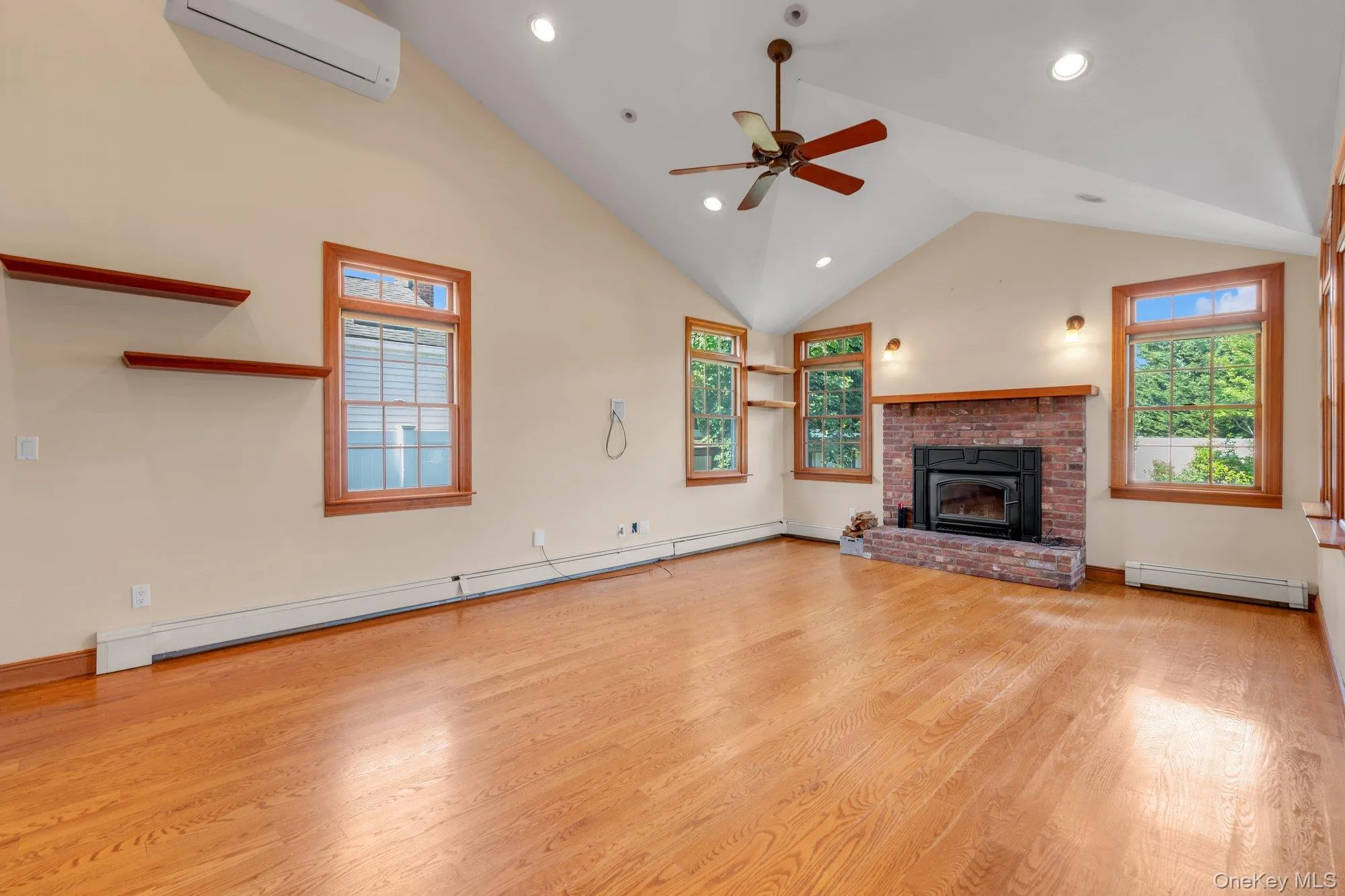 40 Frankel Road, Oyster Bay, NY, 5 Bedrooms Bedrooms, 9 Rooms Rooms,3 BathroomsBathrooms,Residential,For Rent,Frankel,0,1020004 40 Frankel Road, Oyster Bay, NY, 5 Bedrooms Bedrooms, 9 Rooms Rooms,3 BathroomsBathrooms,Residential,For Rent,Frankel,0,1020004