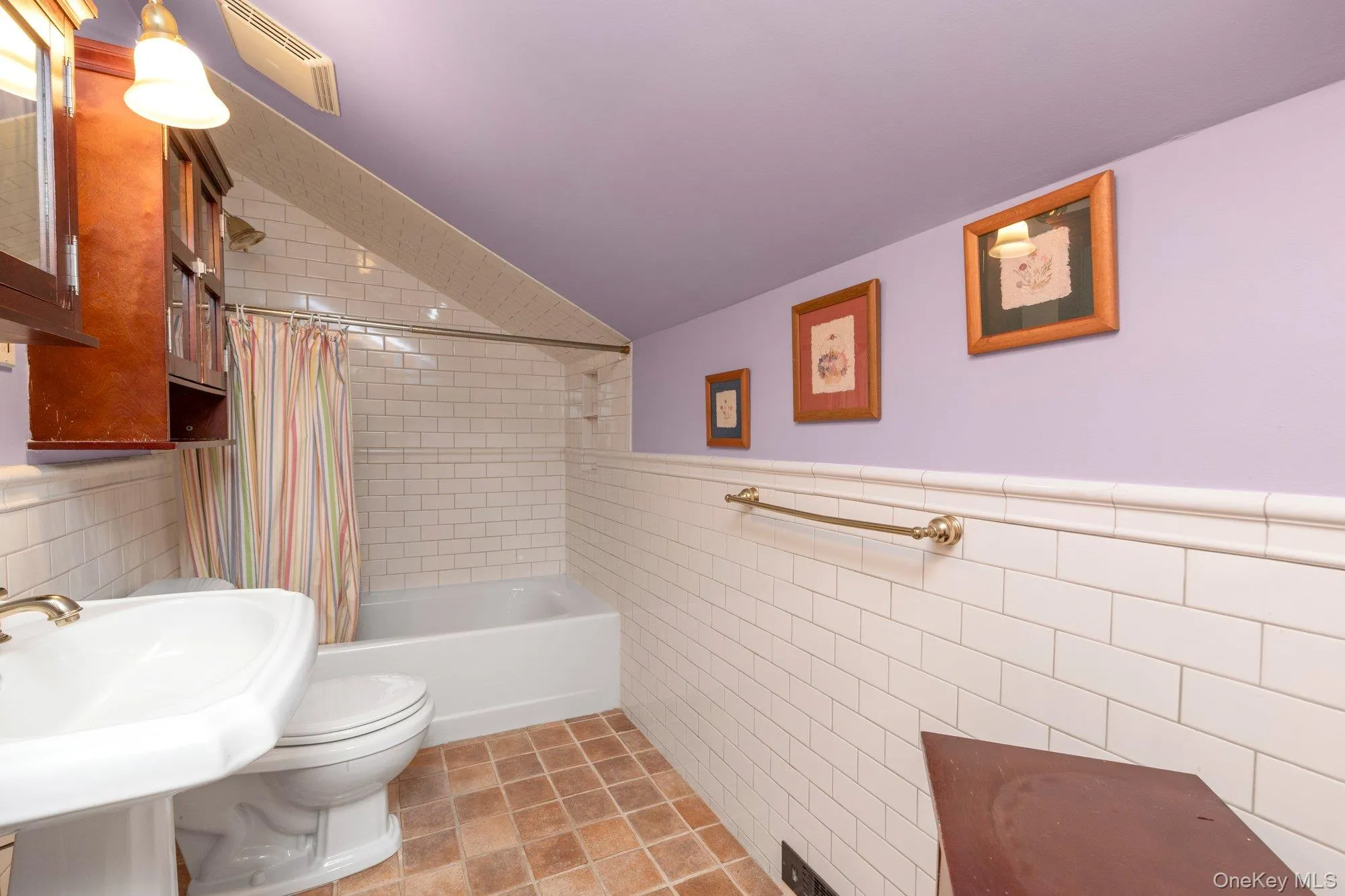 40 Frankel Road, Oyster Bay, NY, 5 Bedrooms Bedrooms, 9 Rooms Rooms,3 BathroomsBathrooms,Residential,For Rent,Frankel,0,1020004 40 Frankel Road, Oyster Bay, NY, 5 Bedrooms Bedrooms, 9 Rooms Rooms,3 BathroomsBathrooms,Residential,For Rent,Frankel,0,1020004