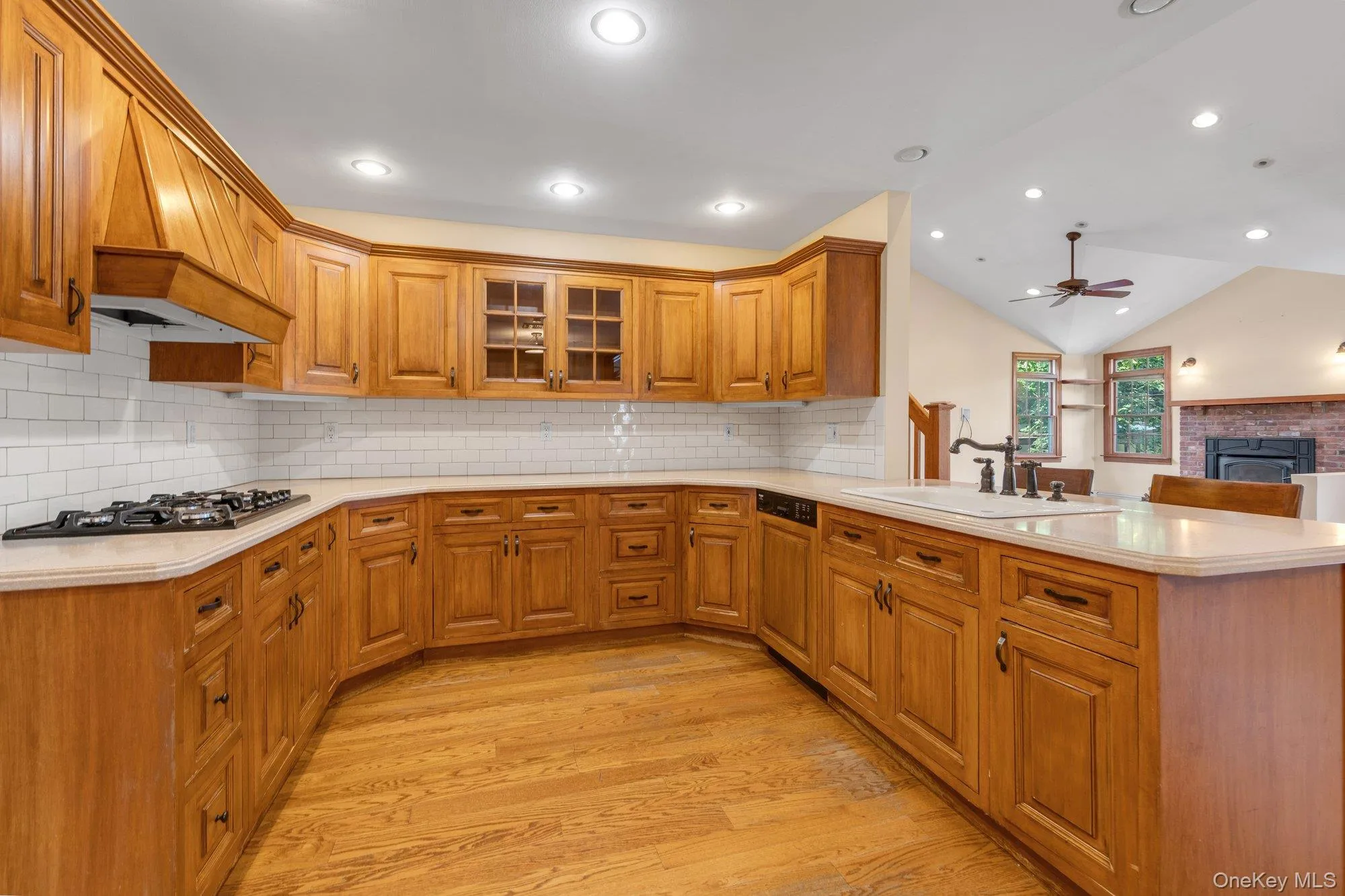 40 Frankel Road, Oyster Bay, NY, 5 Bedrooms Bedrooms, 9 Rooms Rooms,3 BathroomsBathrooms,Residential,For Rent,Frankel,0,1020004 40 Frankel Road, Oyster Bay, NY, 5 Bedrooms Bedrooms, 9 Rooms Rooms,3 BathroomsBathrooms,Residential,For Rent,Frankel,0,1020004