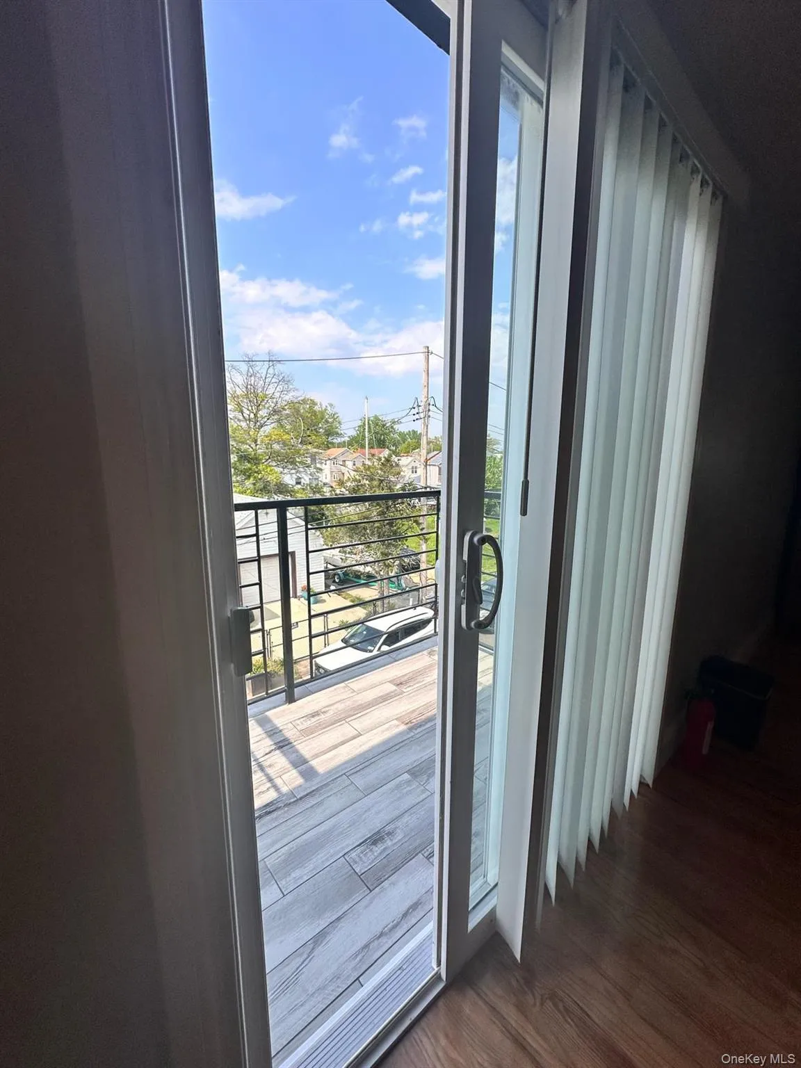 99-76 164th Ave, New York, NY, 3 Bedrooms Bedrooms, 5 Rooms Rooms,2 BathroomsBathrooms,Residential Lease,For Rent,164th Ave,0,1020005 99-76 164th Ave, New York, NY, 3 Bedrooms Bedrooms, 5 Rooms Rooms,2 BathroomsBathrooms,Residential Lease,For Rent,164th Ave,0,1020005