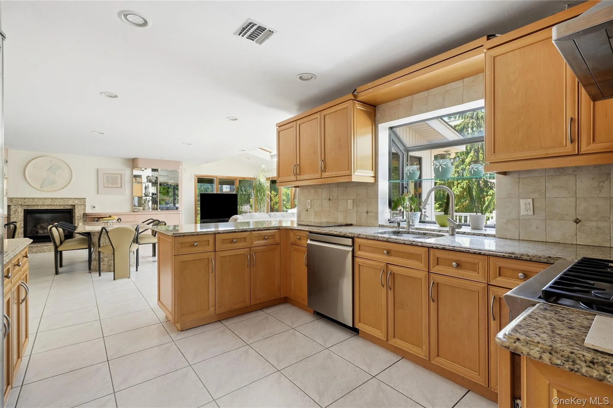 1233 Beech Street, Hempstead, NY, 5 Bedrooms Bedrooms, 10 Rooms Rooms,3 BathroomsBathrooms,Residential,For Rent,Beech,0,1020006 1233 Beech Street, Hempstead, NY, 5 Bedrooms Bedrooms, 10 Rooms Rooms,3 BathroomsBathrooms,Residential,For Rent,Beech,0,1020006