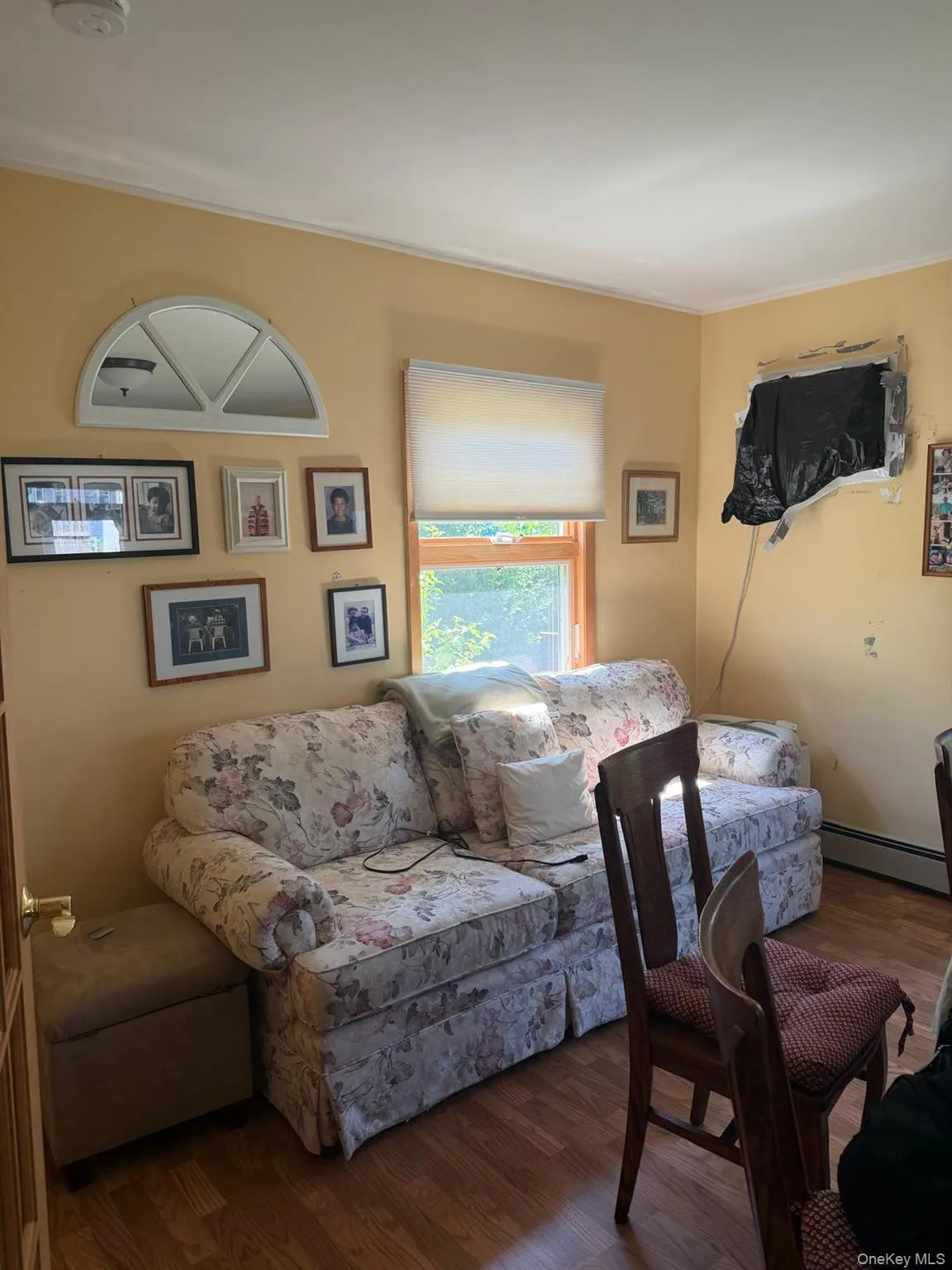25 Surrey Lane, Oyster Bay, NY, 3 Bedrooms Bedrooms, 8 Rooms Rooms,1 BathroomBathrooms,Residential Lease,For Rent,Surrey,0,1020008 25 Surrey Lane, Oyster Bay, NY, 3 Bedrooms Bedrooms, 8 Rooms Rooms,1 BathroomBathrooms,Residential Lease,For Rent,Surrey,0,1020008