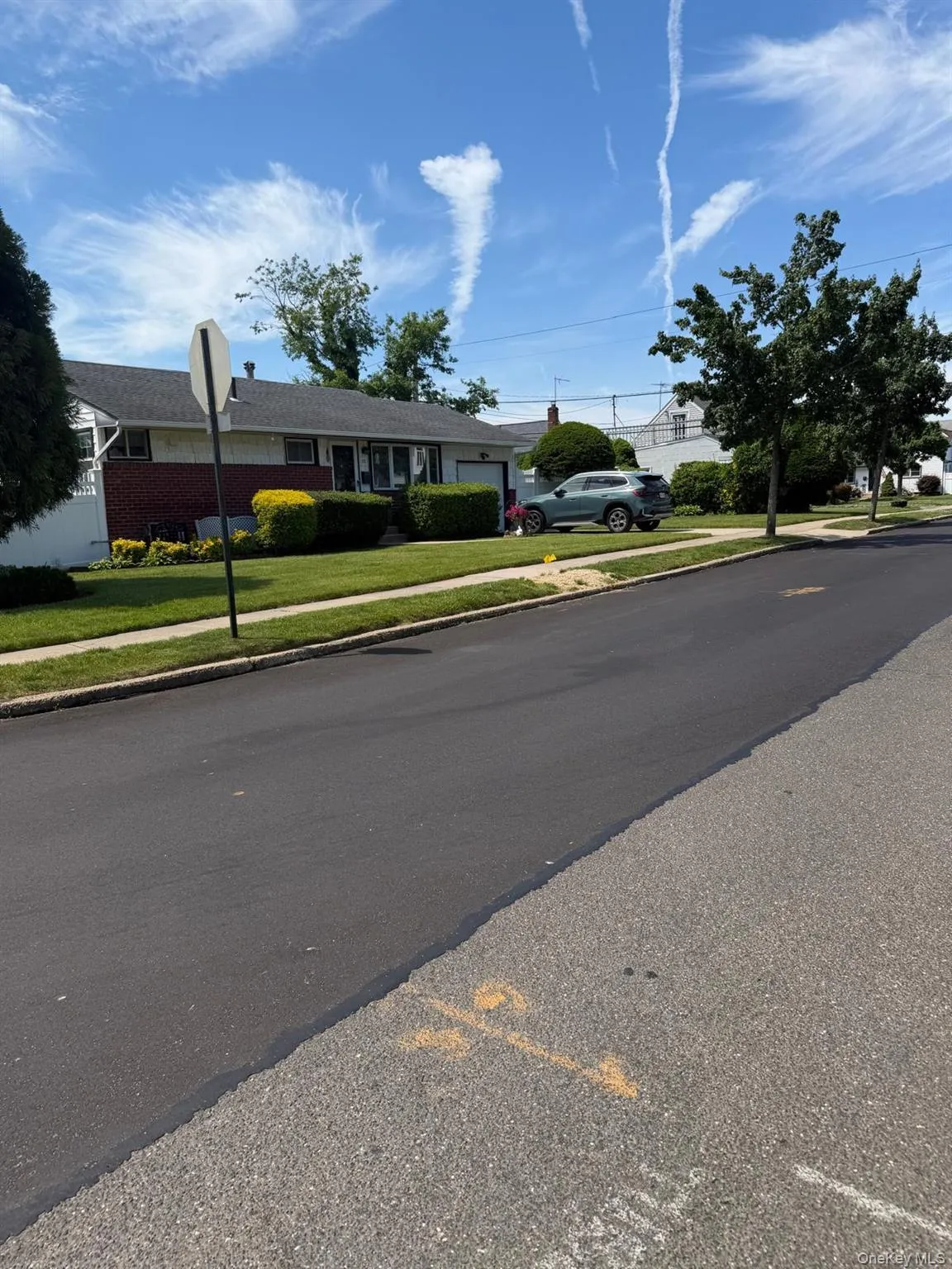 25 Surrey Lane, Oyster Bay, NY, 3 Bedrooms Bedrooms, 8 Rooms Rooms,1 BathroomBathrooms,Residential Lease,For Rent,Surrey,0,1020008 25 Surrey Lane, Oyster Bay, NY, 3 Bedrooms Bedrooms, 8 Rooms Rooms,1 BathroomBathrooms,Residential Lease,For Rent,Surrey,0,1020008