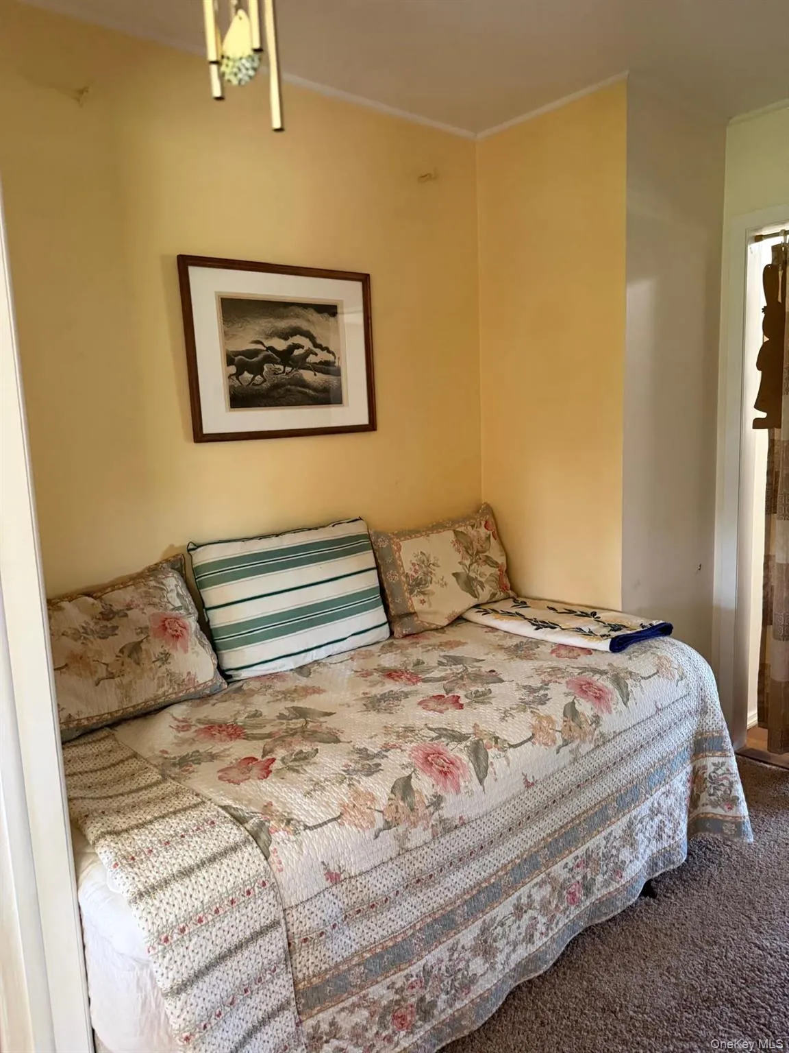 25 Surrey Lane, Oyster Bay, NY, 3 Bedrooms Bedrooms, 8 Rooms Rooms,1 BathroomBathrooms,Residential Lease,For Rent,Surrey,0,1020008 25 Surrey Lane, Oyster Bay, NY, 3 Bedrooms Bedrooms, 8 Rooms Rooms,1 BathroomBathrooms,Residential Lease,For Rent,Surrey,0,1020008