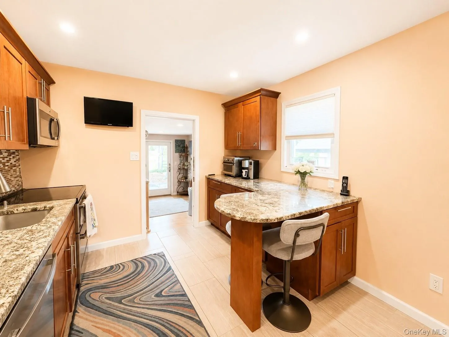 183 Lee Avenue, Oyster Bay, NY, 3 Bedrooms Bedrooms, 7 Rooms Rooms,2 BathroomsBathrooms,Residential,For Rent,Lee,0,1020015 183 Lee Avenue, Oyster Bay, NY, 3 Bedrooms Bedrooms, 7 Rooms Rooms,2 BathroomsBathrooms,Residential,For Rent,Lee,0,1020015