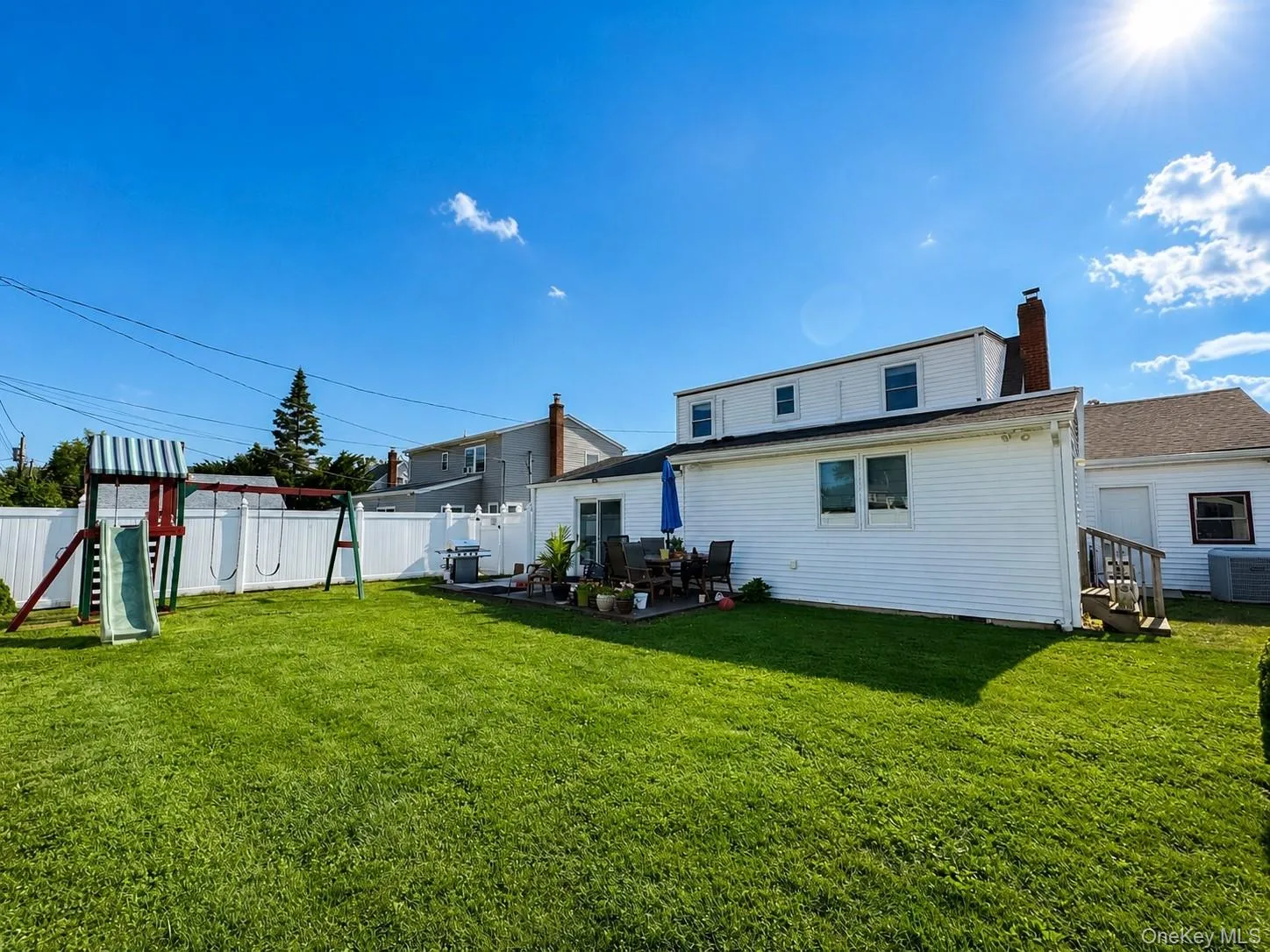 183 Lee Avenue, Oyster Bay, NY, 3 Bedrooms Bedrooms, 7 Rooms Rooms,2 BathroomsBathrooms,Residential,For Rent,Lee,0,1020015 183 Lee Avenue, Oyster Bay, NY, 3 Bedrooms Bedrooms, 7 Rooms Rooms,2 BathroomsBathrooms,Residential,For Rent,Lee,0,1020015