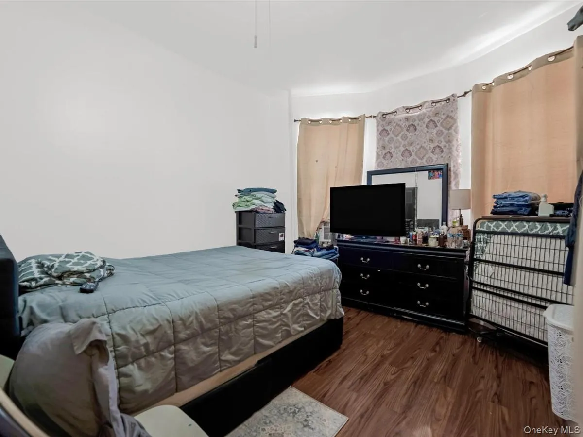 452 Lincoln Avenue, New York, NY, 6 Bedrooms Bedrooms, 12 Rooms Rooms,5 BathroomsBathrooms,Residential,For Rent,Lincoln,0,1020021 452 Lincoln Avenue, New York, NY, 6 Bedrooms Bedrooms, 12 Rooms Rooms,5 BathroomsBathrooms,Residential,For Rent,Lincoln,0,1020021