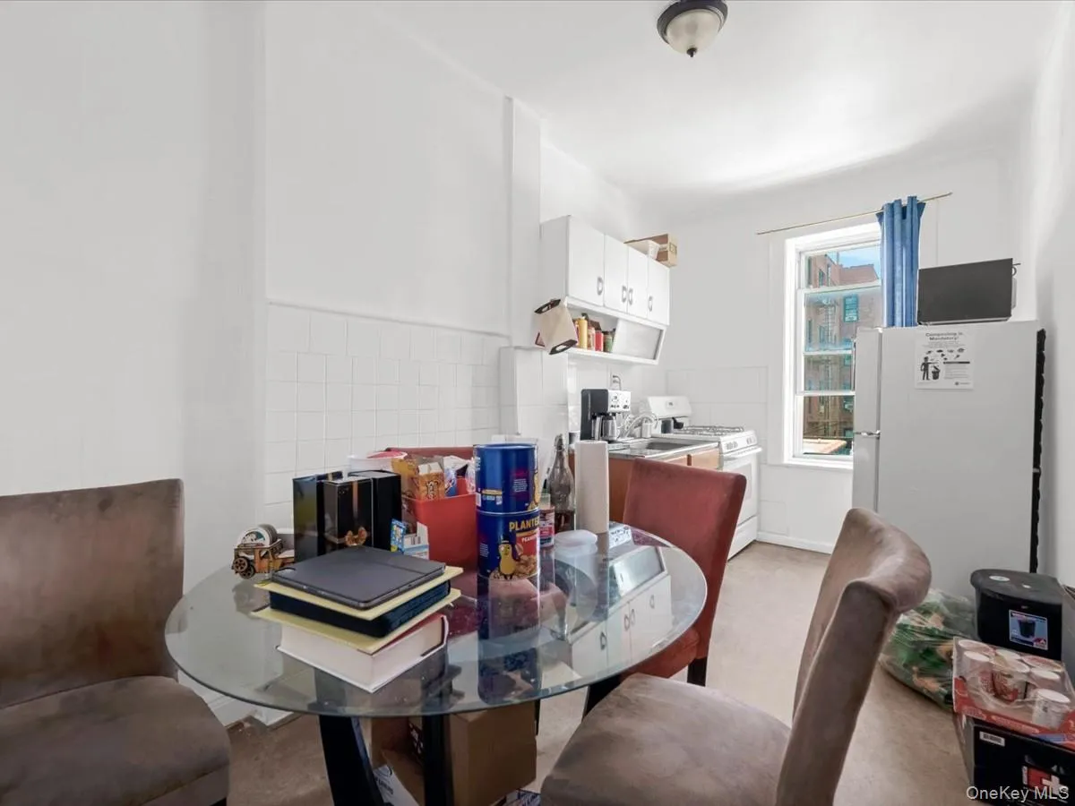 452 Lincoln Avenue, New York, NY, 6 Bedrooms Bedrooms, 12 Rooms Rooms,5 BathroomsBathrooms,Residential,For Rent,Lincoln,0,1020021 452 Lincoln Avenue, New York, NY, 6 Bedrooms Bedrooms, 12 Rooms Rooms,5 BathroomsBathrooms,Residential,For Rent,Lincoln,0,1020021