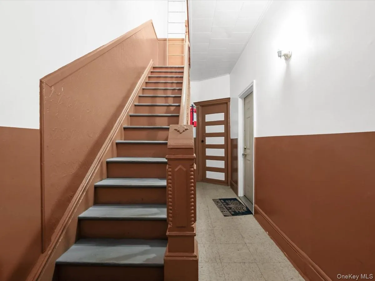452 Lincoln Avenue, New York, NY, 6 Bedrooms Bedrooms, 12 Rooms Rooms,5 BathroomsBathrooms,Residential,For Rent,Lincoln,0,1020021 452 Lincoln Avenue, New York, NY, 6 Bedrooms Bedrooms, 12 Rooms Rooms,5 BathroomsBathrooms,Residential,For Rent,Lincoln,0,1020021